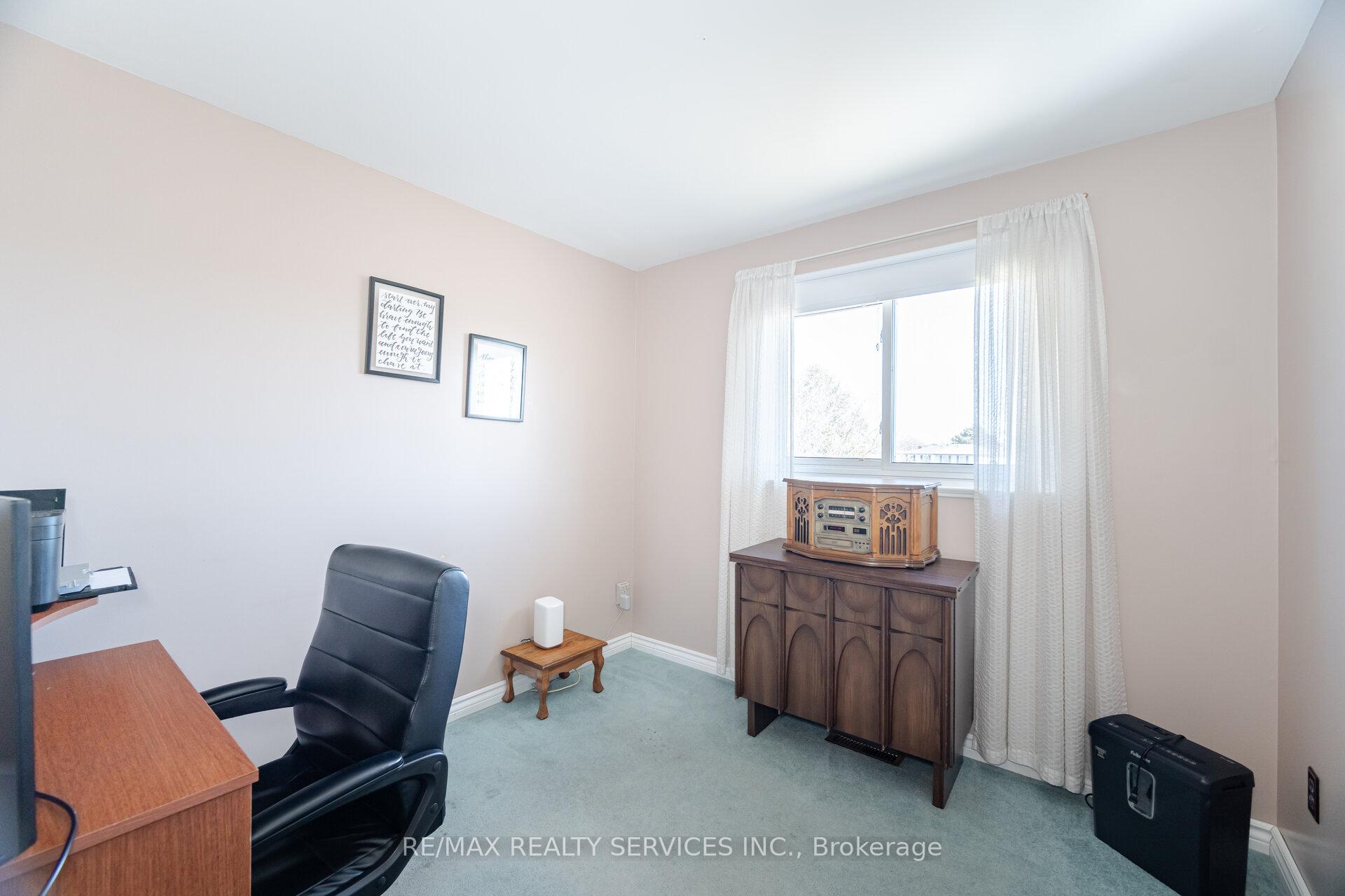 Photo 13 of 56 Forsythia Road, Brampton, Southgate — HOMEH