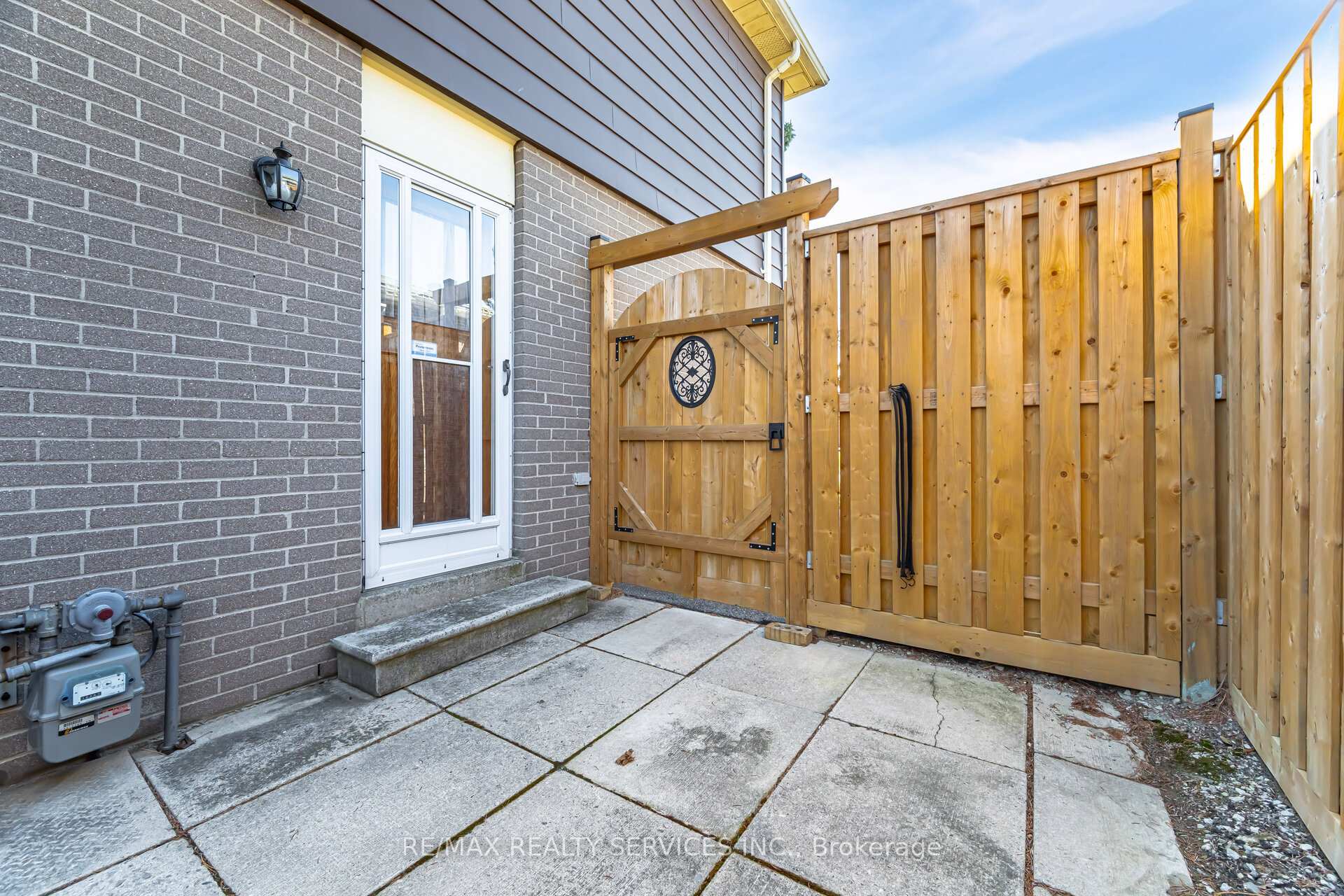 Photo 18 of 56 Forsythia Road, Brampton, Southgate — HOMEH