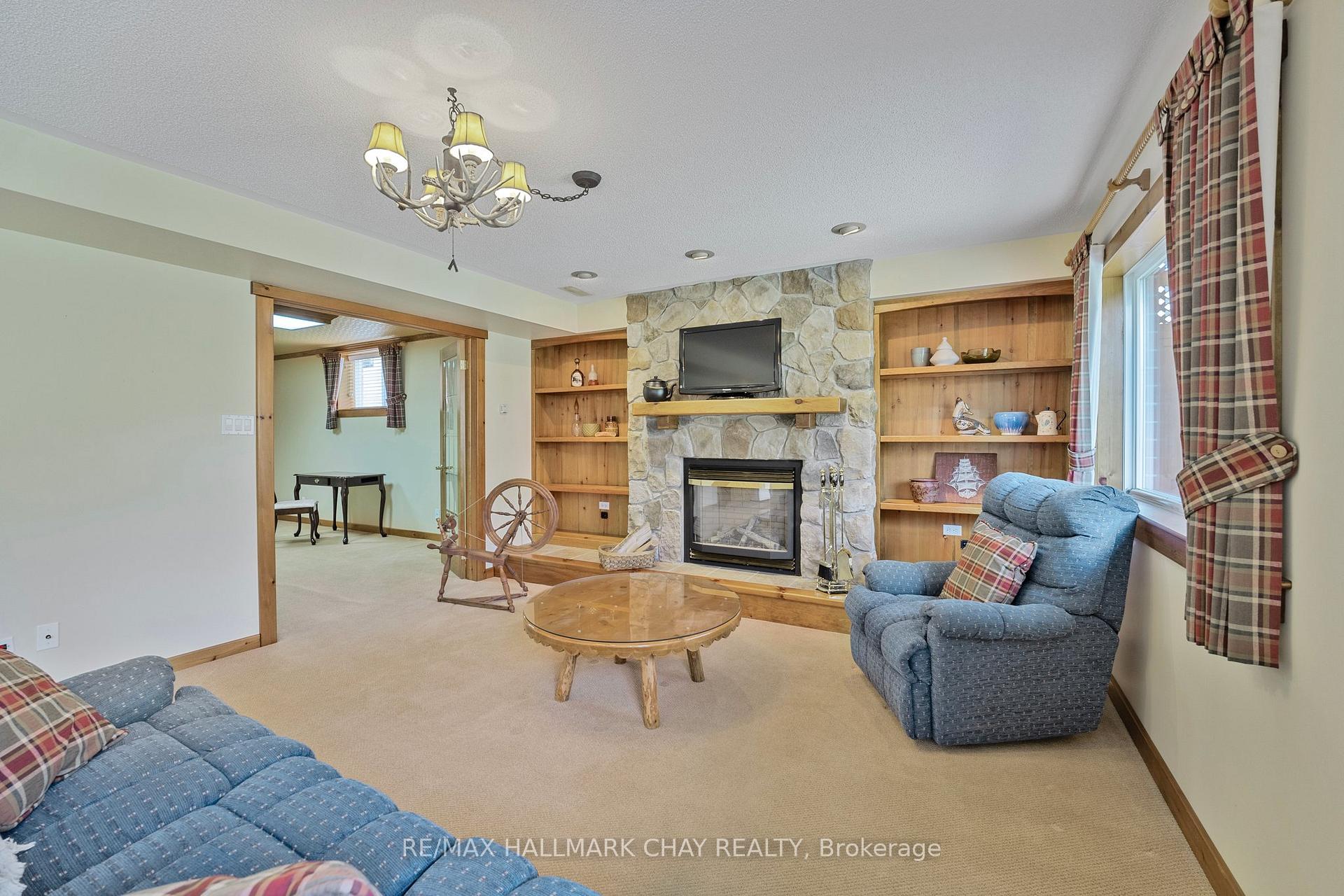 Photo 29 of 72 Columbia Road, Barrie, Holly — HOMEH
