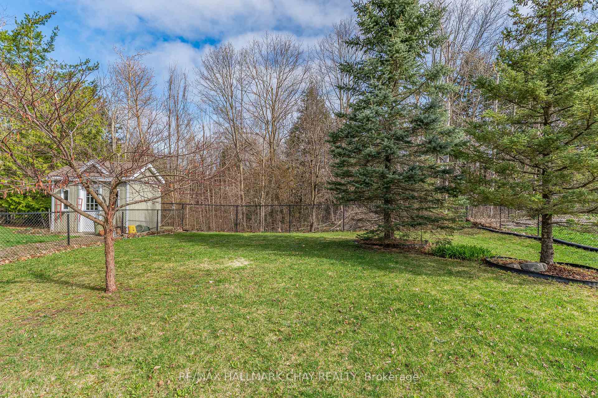 Photo 38 of 72 Columbia Road, Barrie, Holly — HOMEH