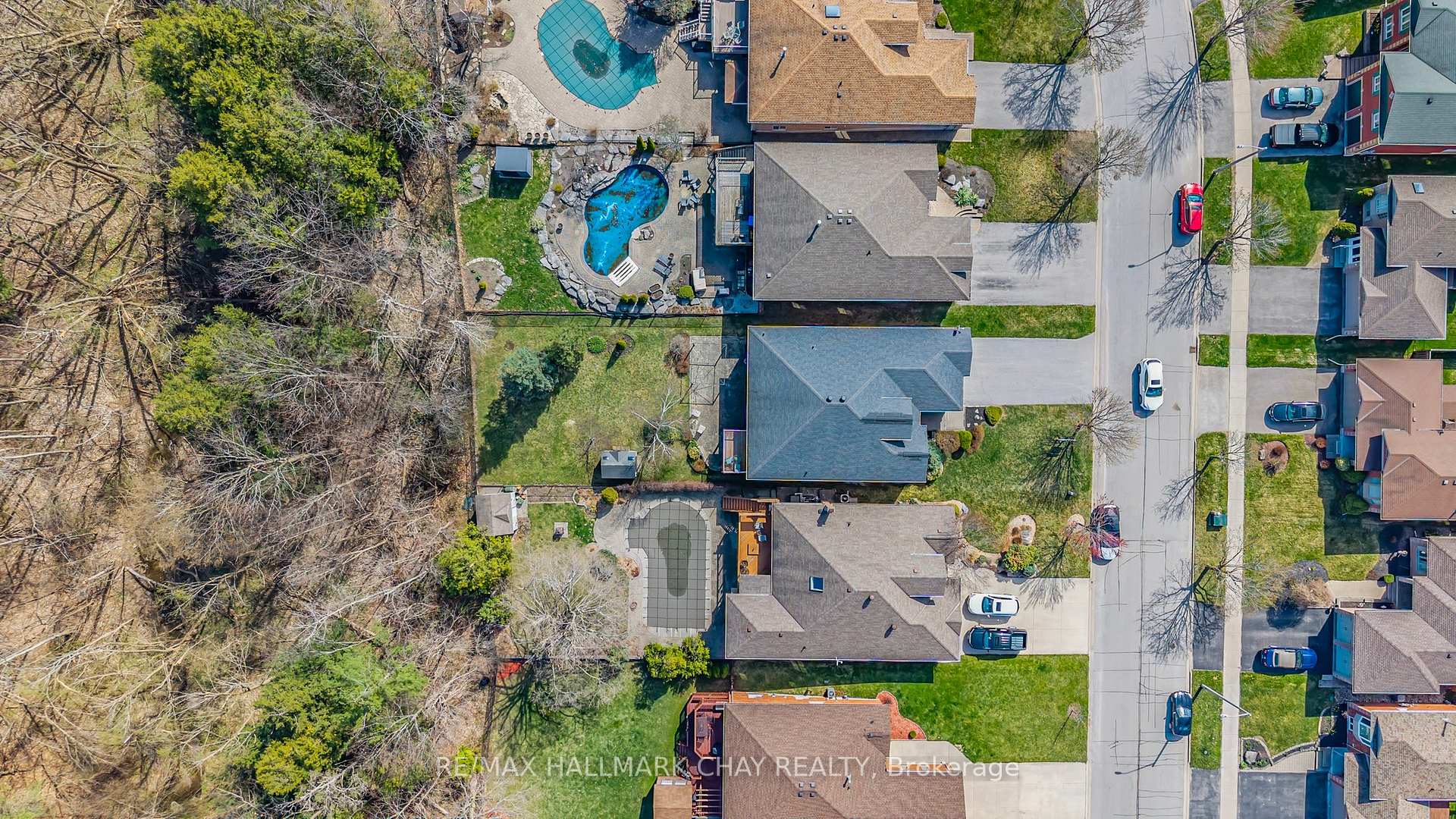 Photo 44 of 72 Columbia Road, Barrie, Holly — HOMEH