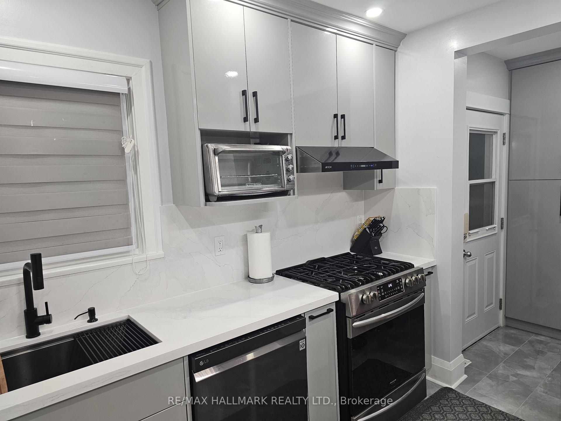Photo 12 of 137 Huron Street, Oshawa, Central — HOMEH