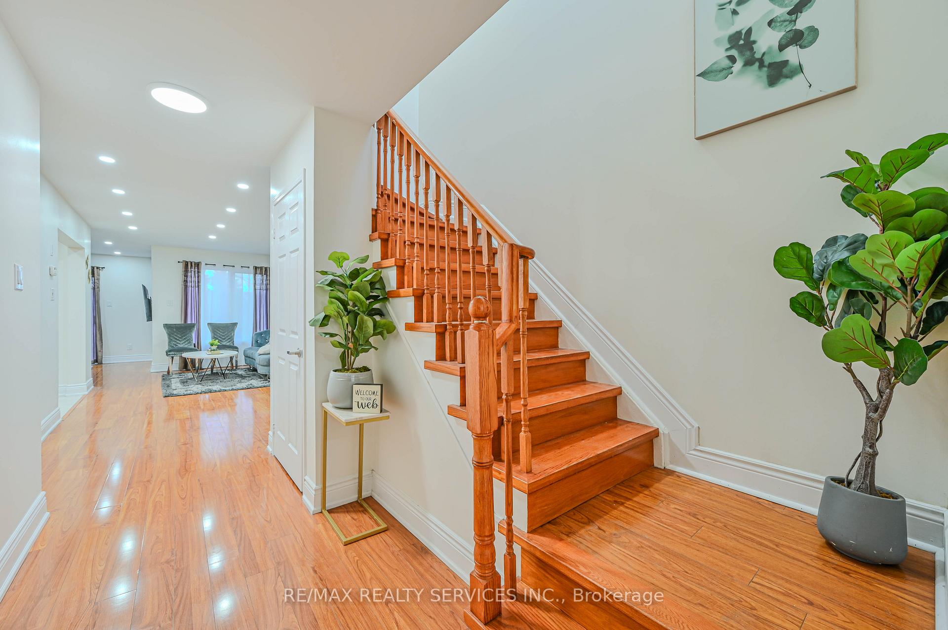 Photo 3 of 80 Winners Circle, Brampton, Northwest Sandalwood Parkway — HOMEH