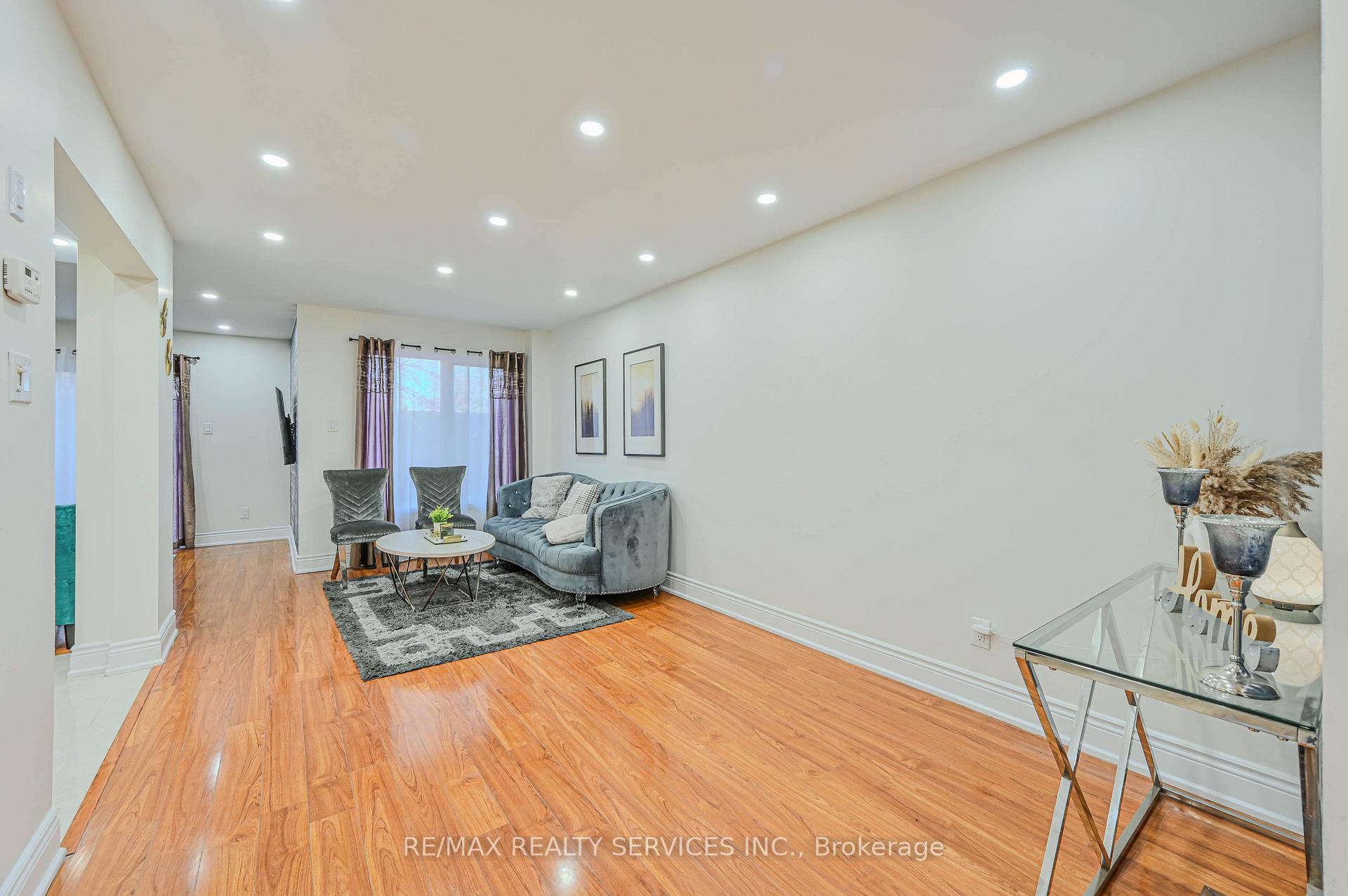 Photo 6 of 80 Winners Circle, Brampton, Northwest Sandalwood Parkway — HOMEH