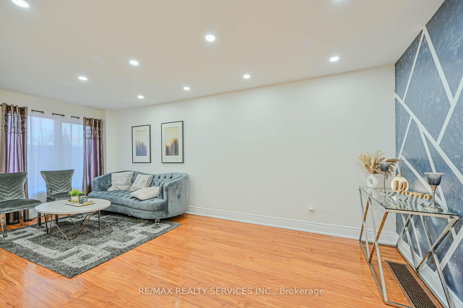 Photo 11 of 80 Winners Circle, Brampton, Northwest Sandalwood Parkway — HOMEH