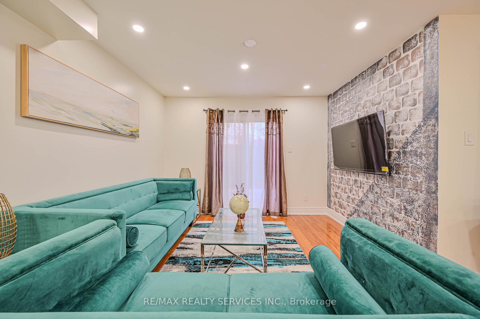Photo 15 of 80 Winners Circle, Brampton, Northwest Sandalwood Parkway — HOMEH