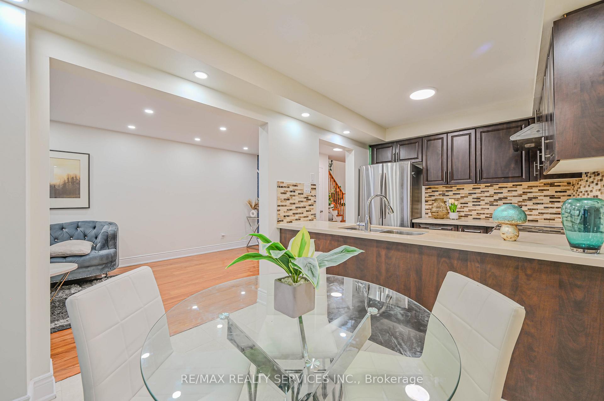 Photo 18 of 80 Winners Circle, Brampton, Northwest Sandalwood Parkway — HOMEH