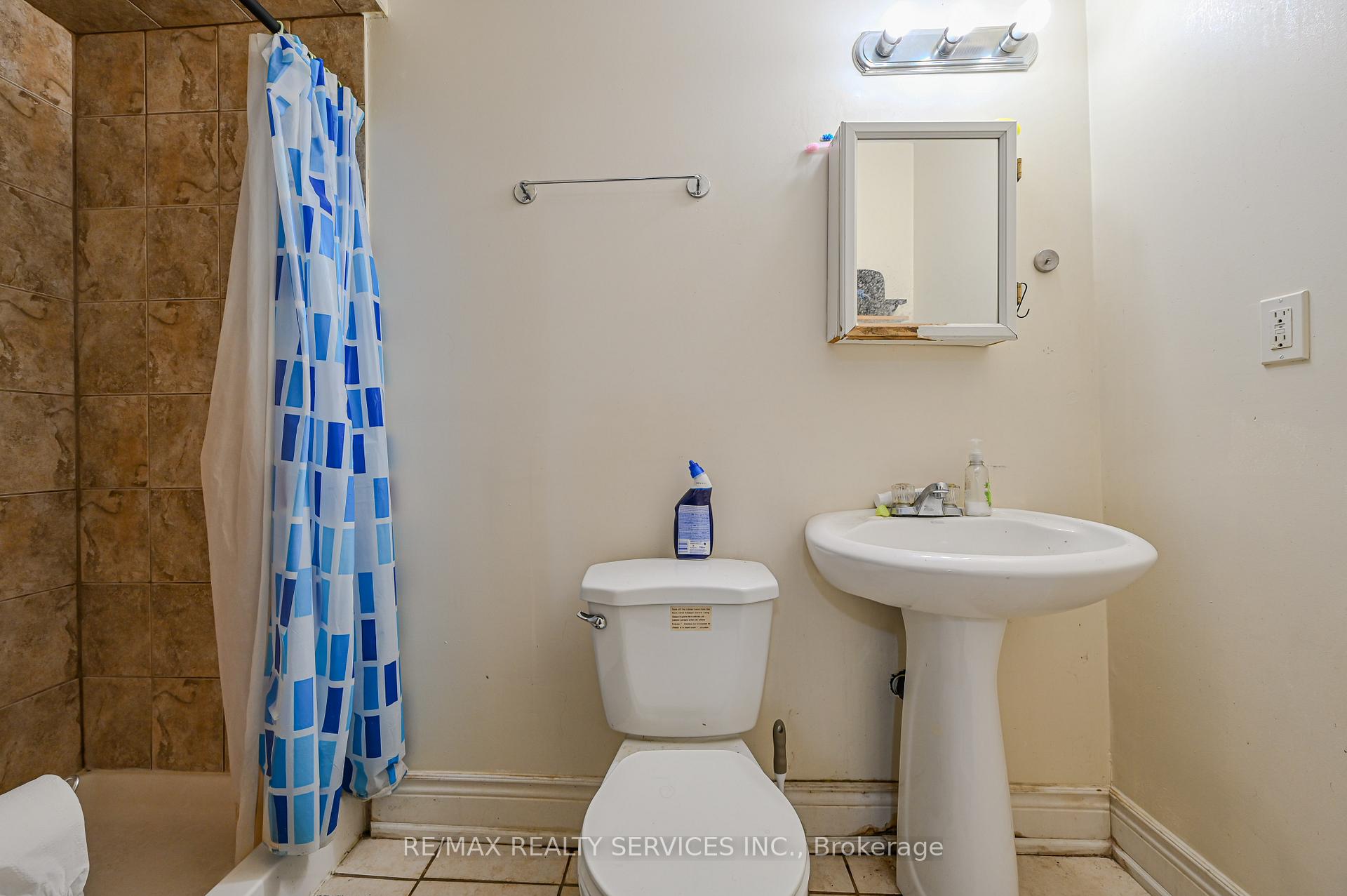 Photo 33 of 80 Winners Circle, Brampton, Northwest Sandalwood Parkway — HOMEH