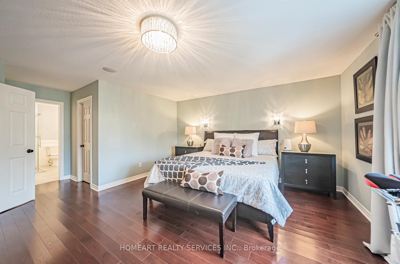 Photo 14 of 610 Sandcherry Drive, Burlington, Bayview — HOMEH