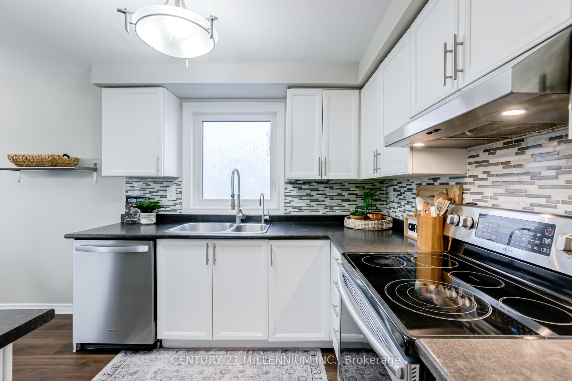 Photo 18 of 54 Arthur Avenue, Barrie, Grove East — HOMEH