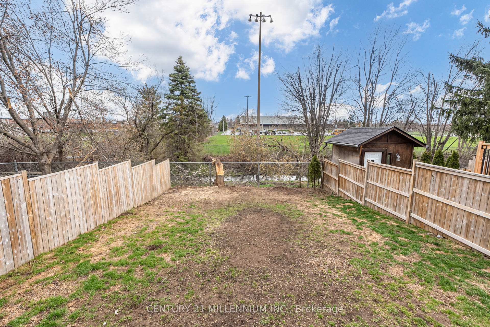 Photo 42 of 54 Arthur Avenue, Barrie, Grove East — HOMEH