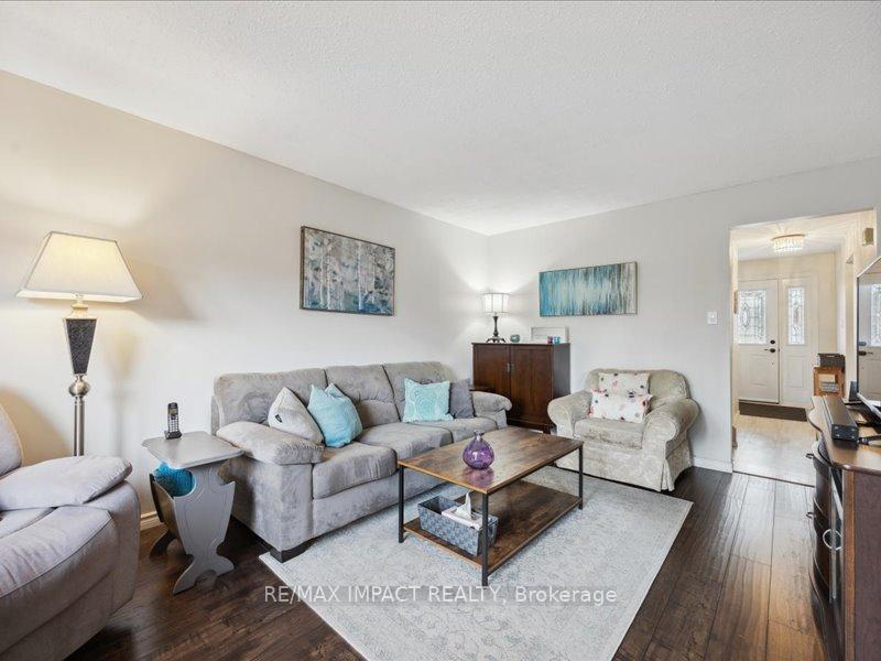 Photo 4 of 429 Charrington Avenue, Oshawa, Centennial — HOMEH