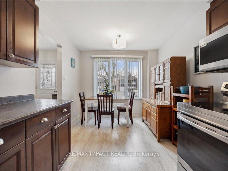Photo 9 of 429 Charrington Avenue, Oshawa, Centennial — HOMEH