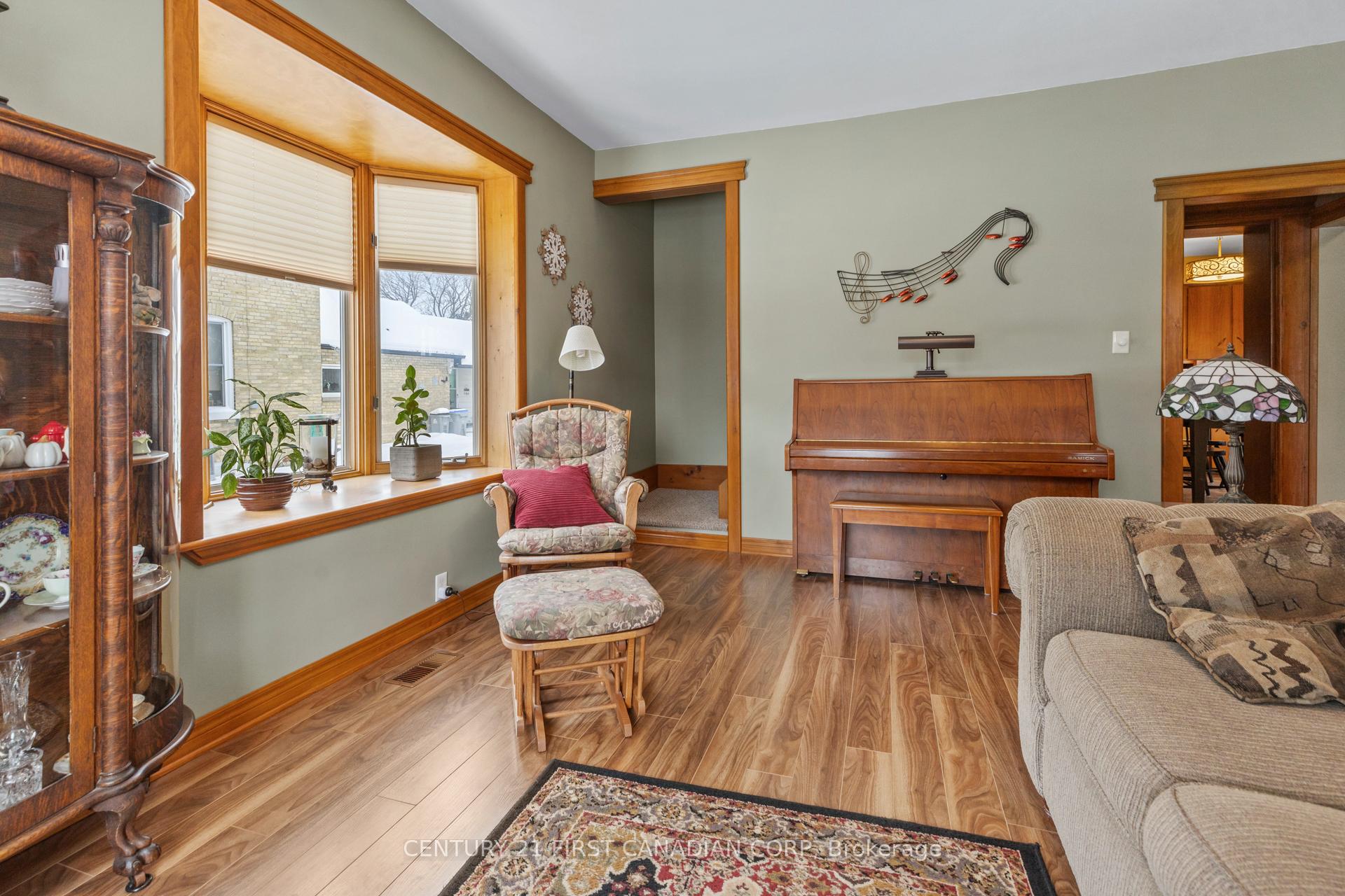 Photo 5 of 128 Dashwood Main Street, Bluewater, Hay — HOMEH