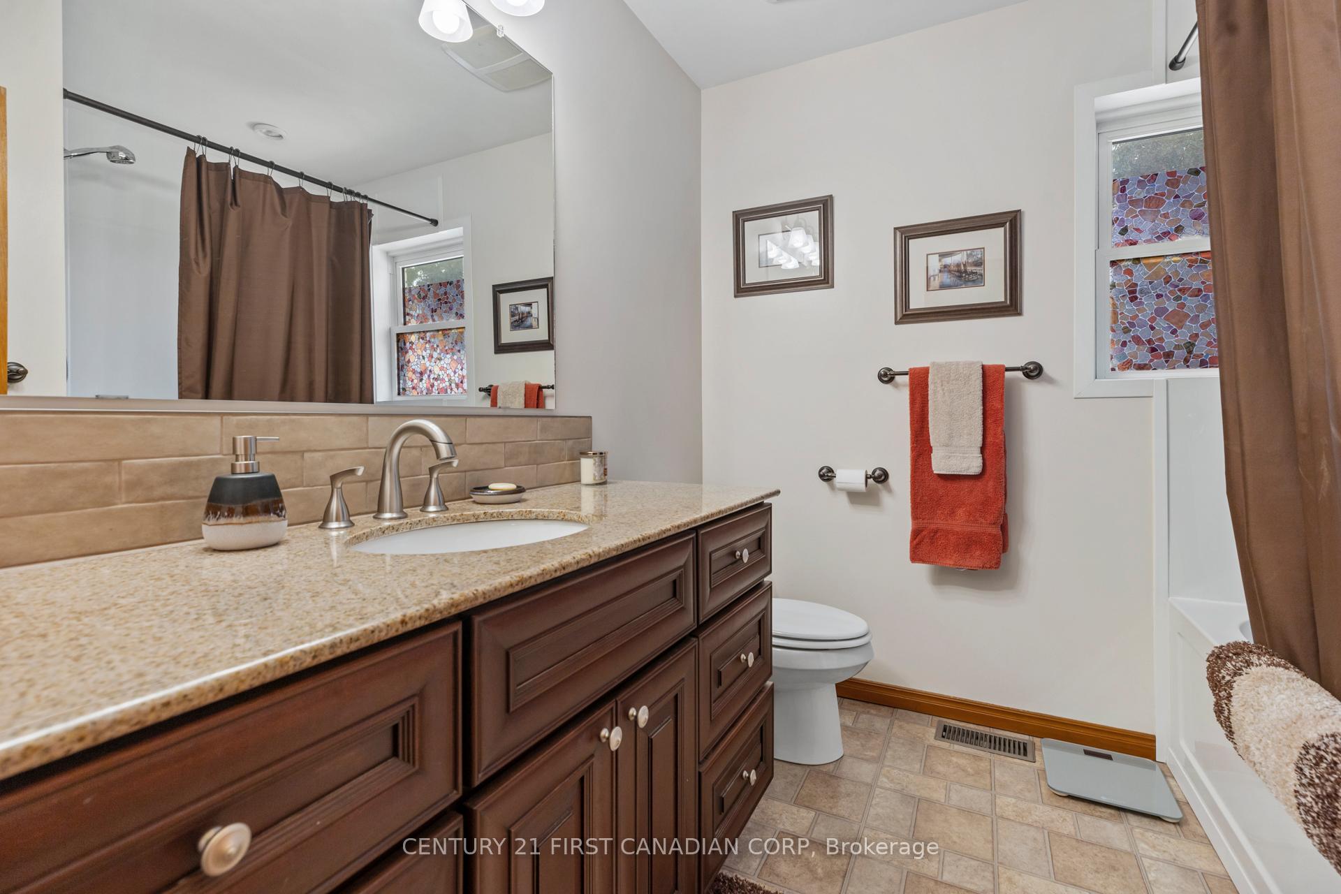 Photo 13 of 128 Dashwood Main Street, Bluewater, Hay — HOMEH