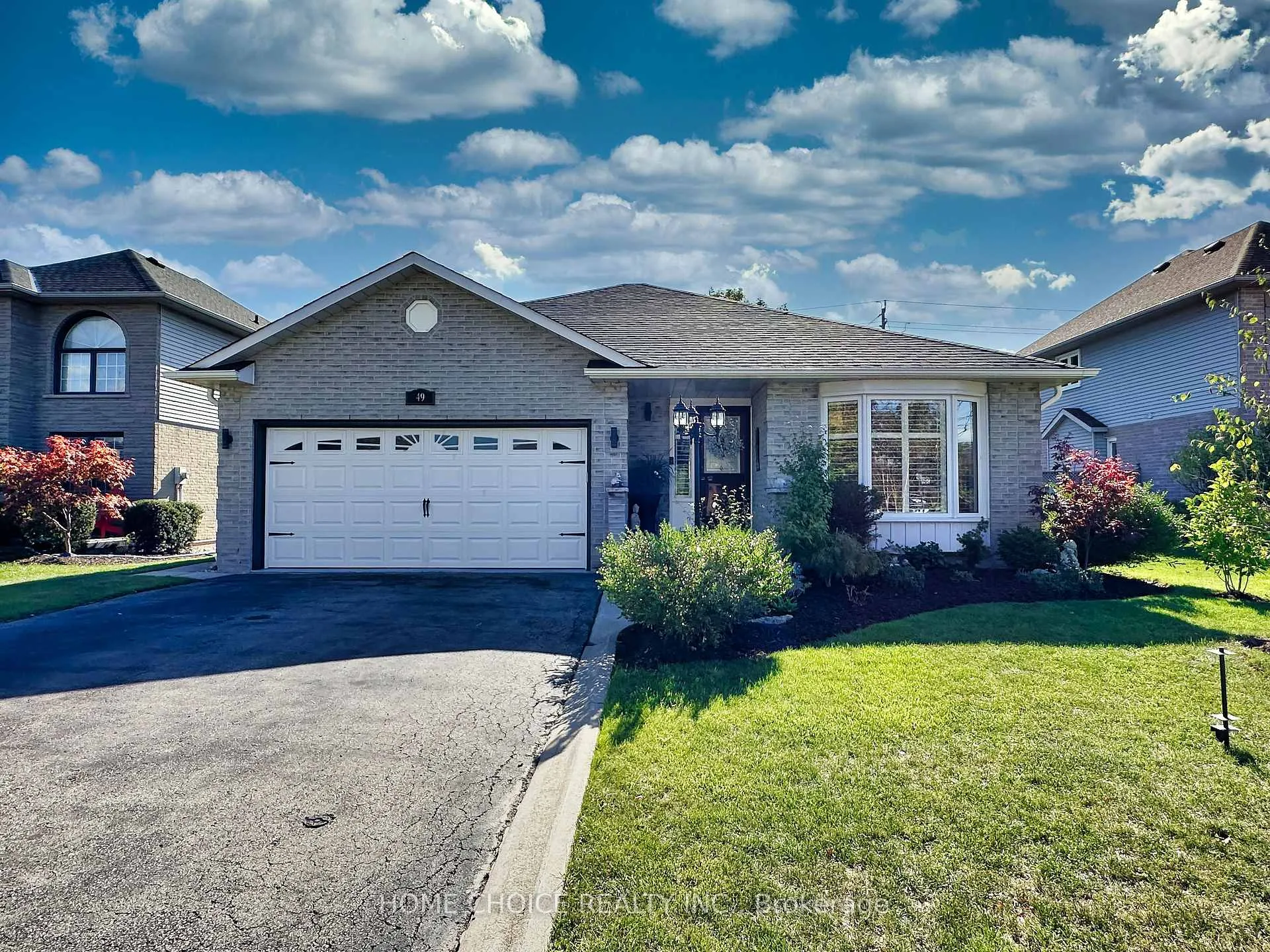 Photo 1 of 49 Riviera Ridge, Hamilton, Winona Park — HOMEH