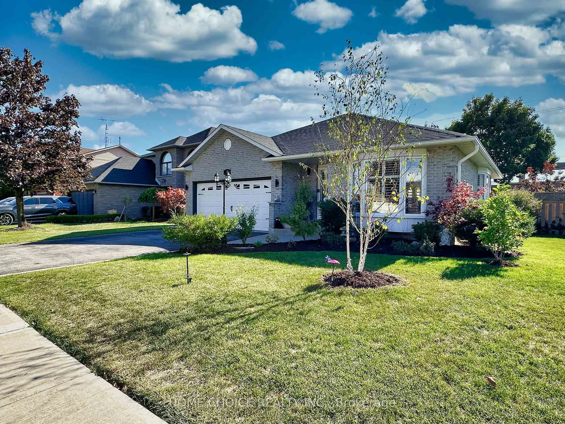 Photo 2 of 49 Riviera Ridge, Hamilton, Winona Park — HOMEH