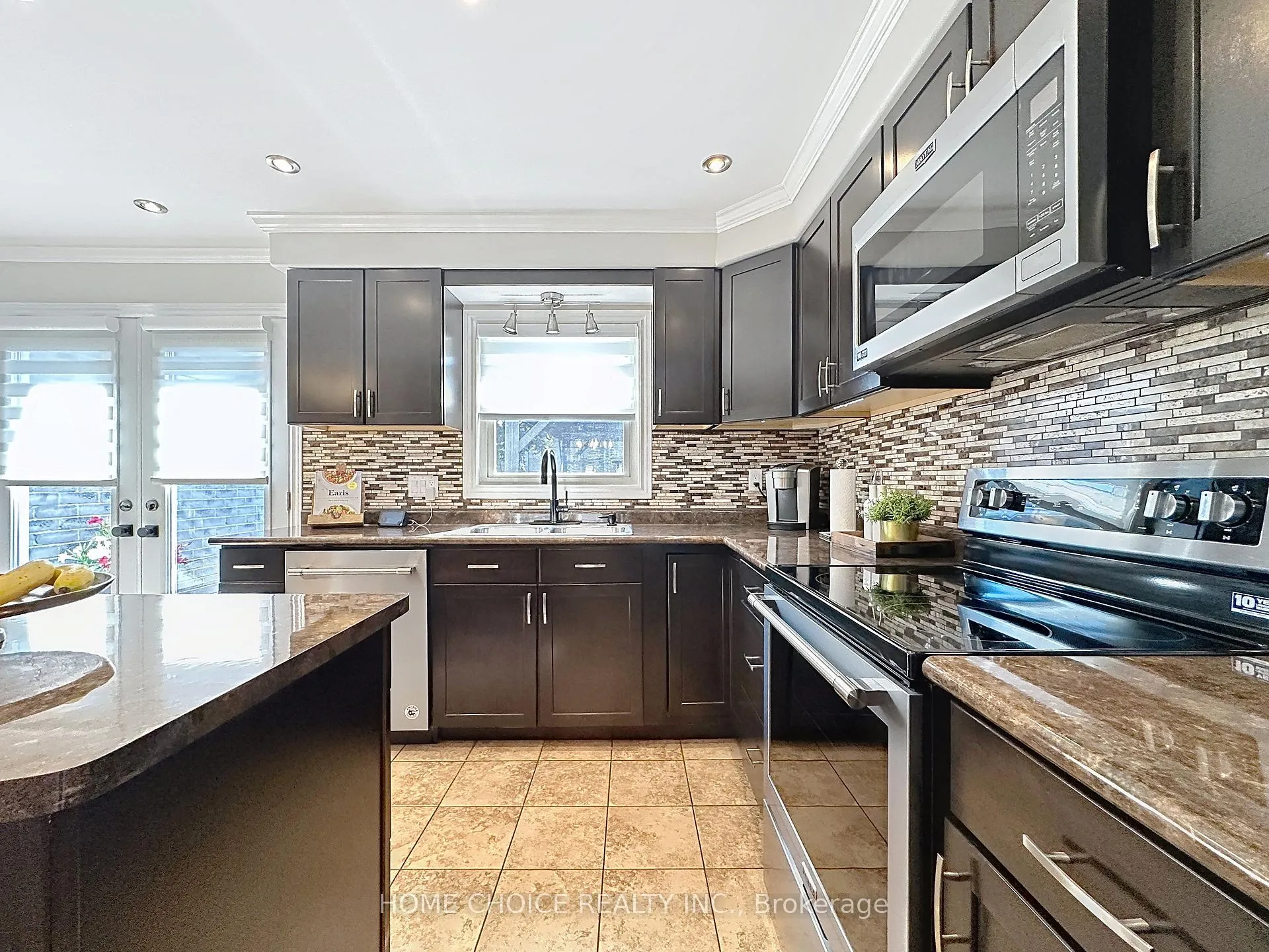 Photo 12 of 49 Riviera Ridge, Hamilton, Winona Park — HOMEH
