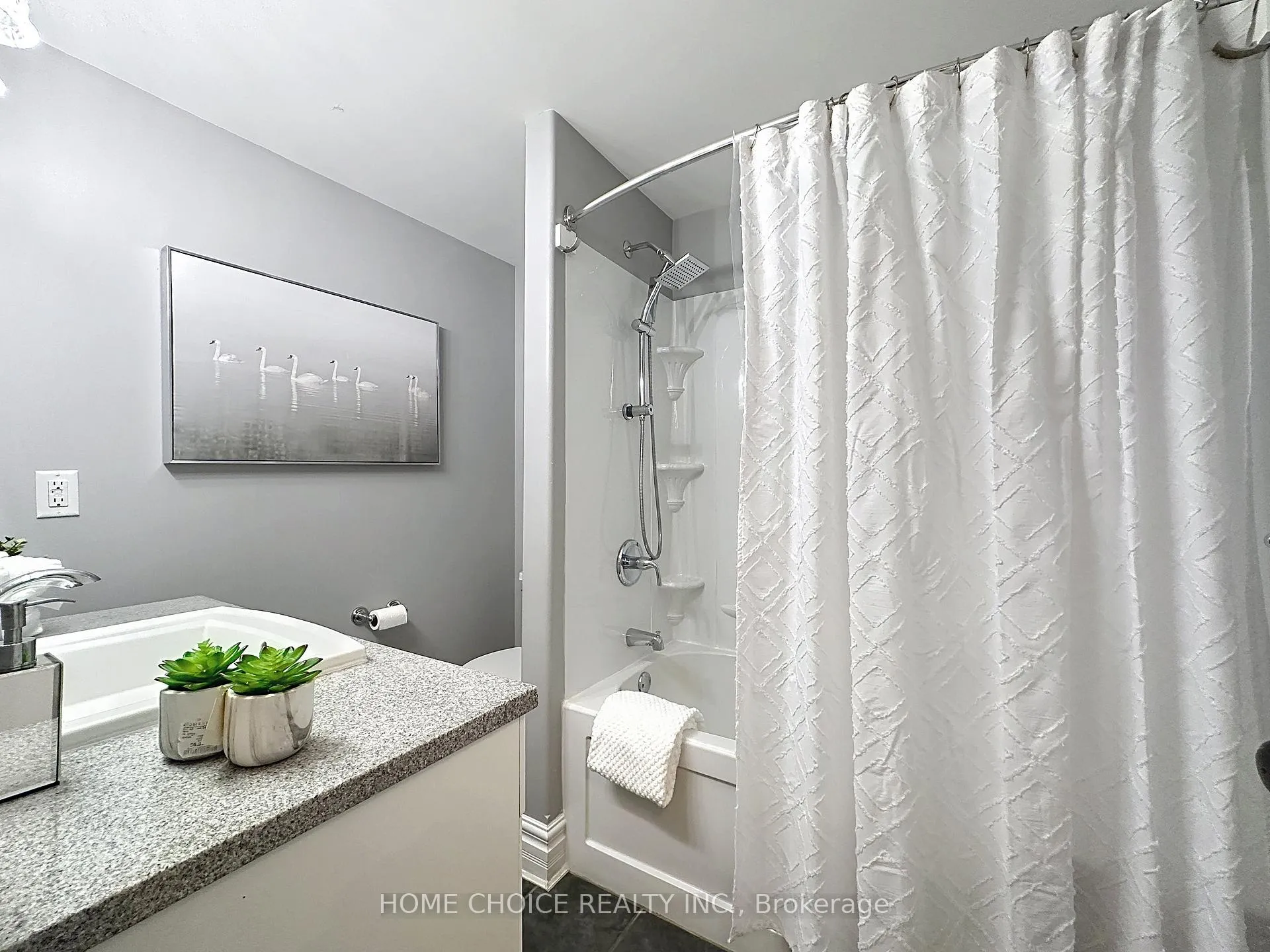 Photo 17 of 49 Riviera Ridge, Hamilton, Winona Park — HOMEH
