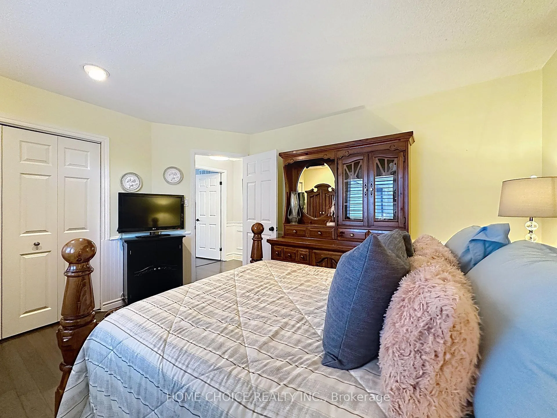 Photo 23 of 49 Riviera Ridge, Hamilton, Winona Park — HOMEH