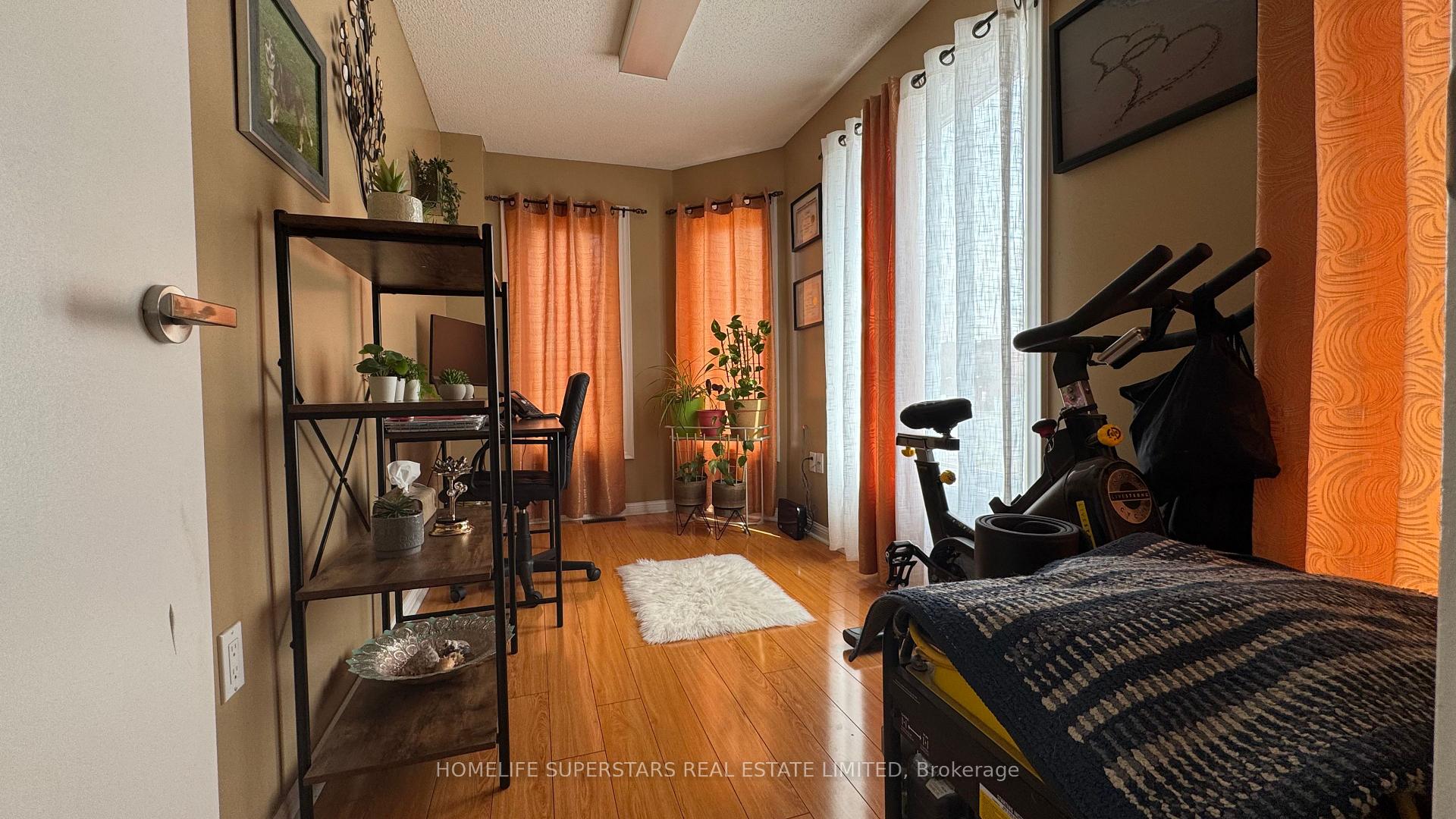Photo 8 of 980 Peter Robertson Boulevard, Brampton, Sandringham-Wellington — HOMEH