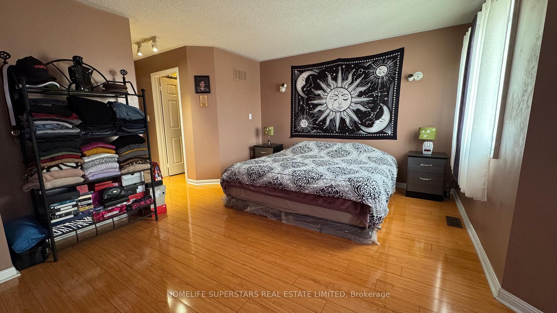 Photo 18 of 980 Peter Robertson Boulevard, Brampton, Sandringham-Wellington — HOMEH