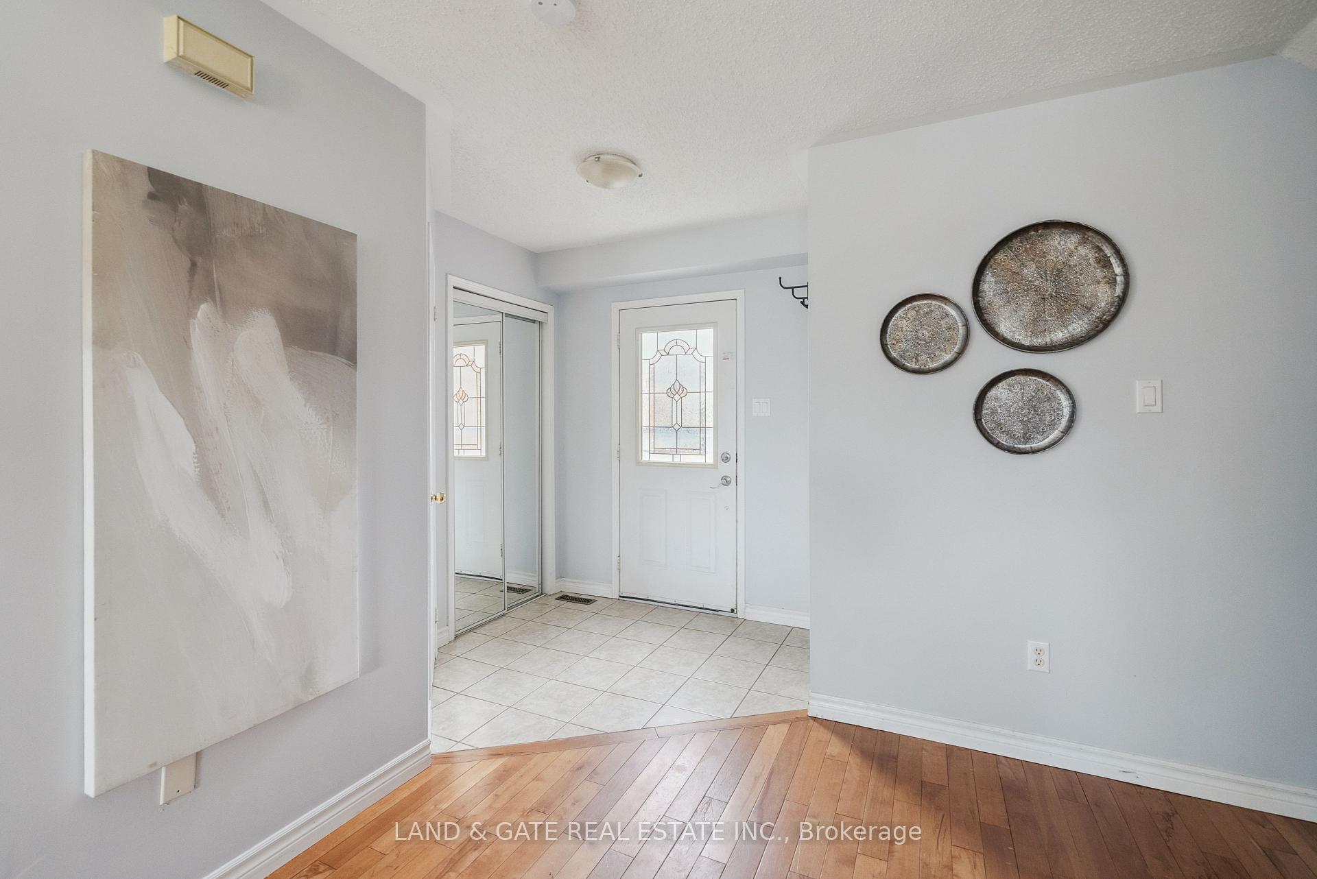 Photo 3 of 1512 Fieldgate Drive, Oshawa, Samac — HOMEH