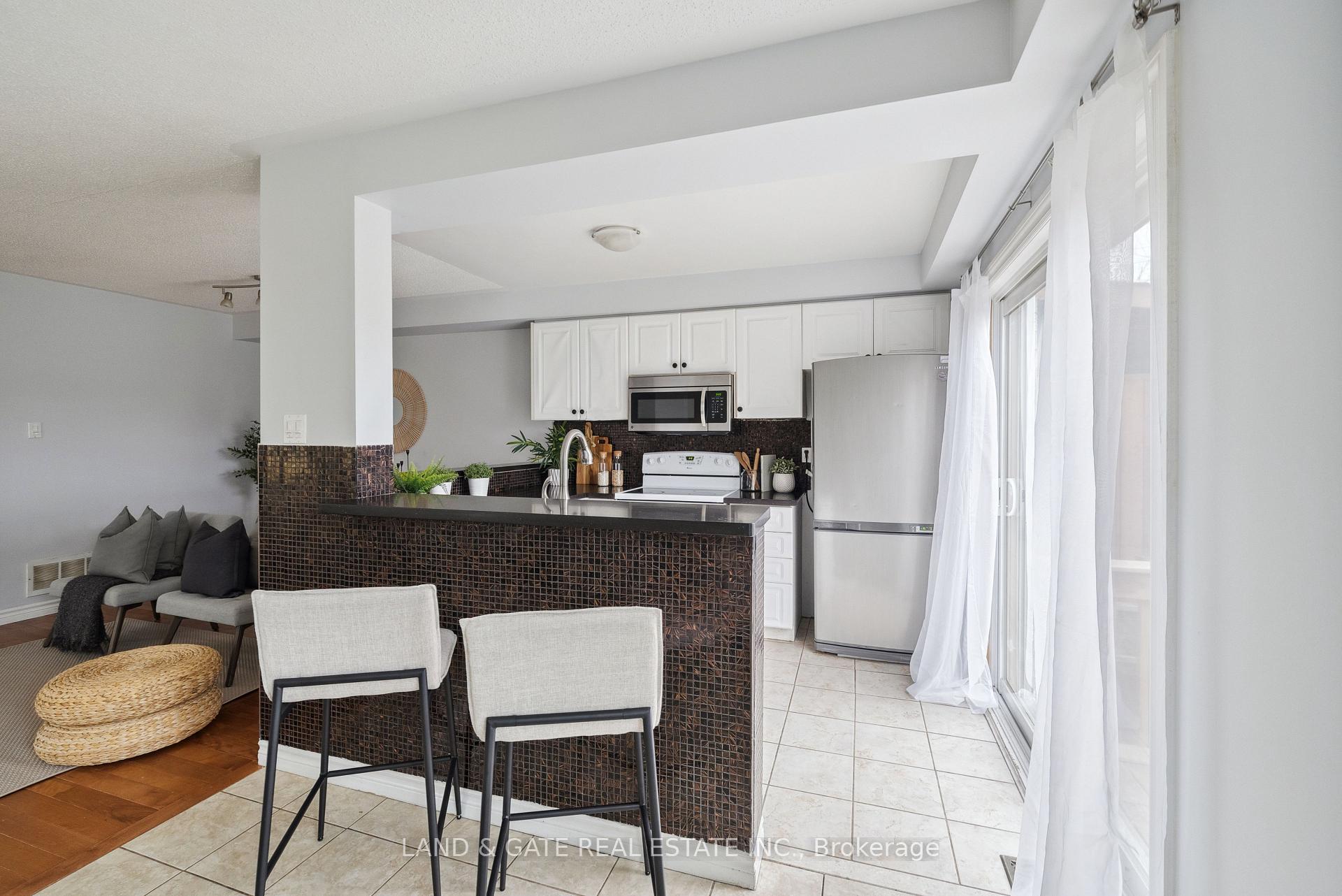 Photo 12 of 1512 Fieldgate Drive, Oshawa, Samac — HOMEH