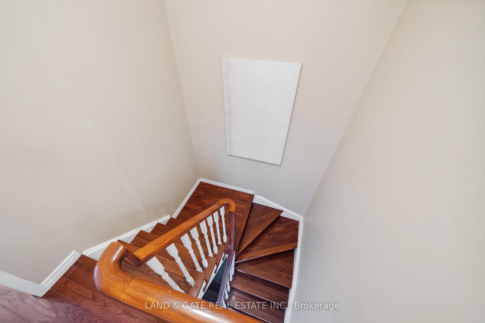 Photo 17 of 1512 Fieldgate Drive, Oshawa, Samac — HOMEH