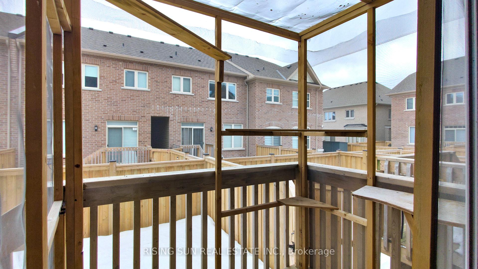 Photo 36 of 49 Pearman Crescent, Brampton, Northwest Brampton — HOMEH