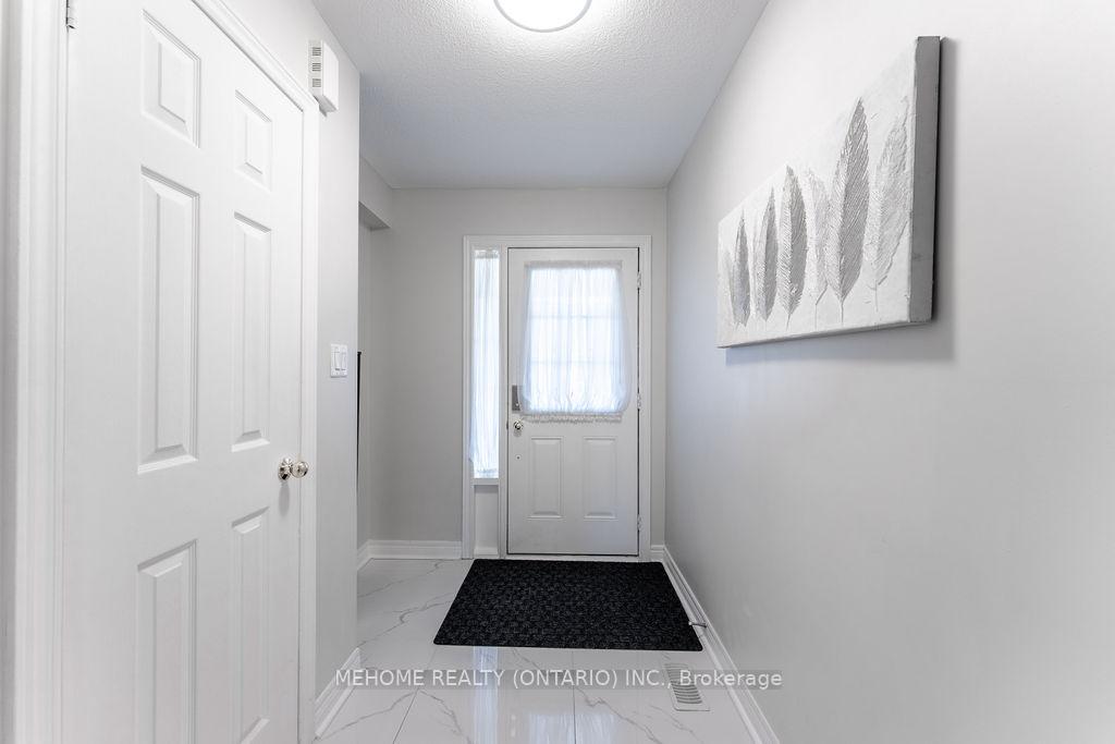 Photo 3 of 79 Maffey Crescent, Richmond Hill, Westbrook — HOMEH
