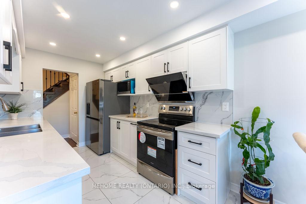 Photo 10 of 79 Maffey Crescent, Richmond Hill, Westbrook — HOMEH