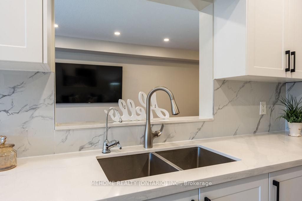 Photo 13 of 79 Maffey Crescent, Richmond Hill, Westbrook — HOMEH