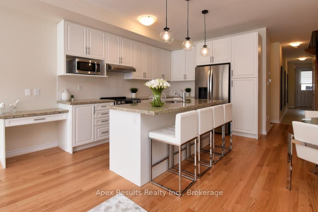 Photo 12 of 1396 Almonte Drive, Burlington, Tyandaga — HOMEH