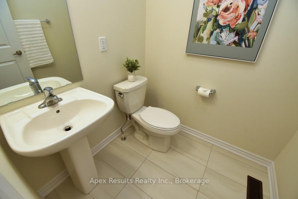Photo 18 of 1396 Almonte Drive, Burlington, Tyandaga — HOMEH