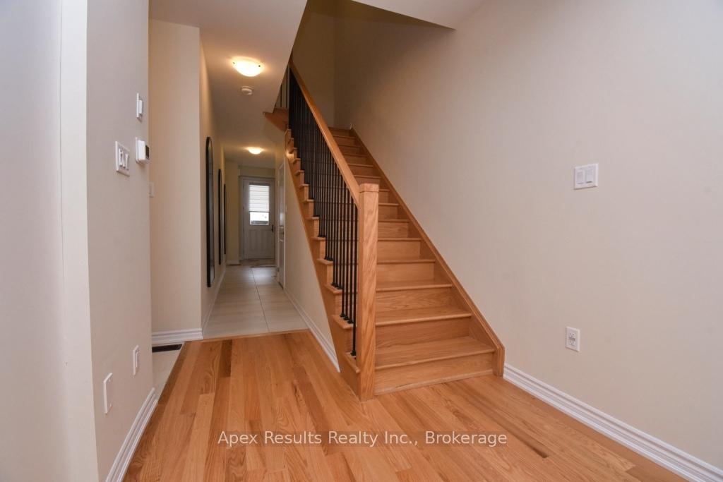 Photo 19 of 1396 Almonte Drive, Burlington, Tyandaga — HOMEH