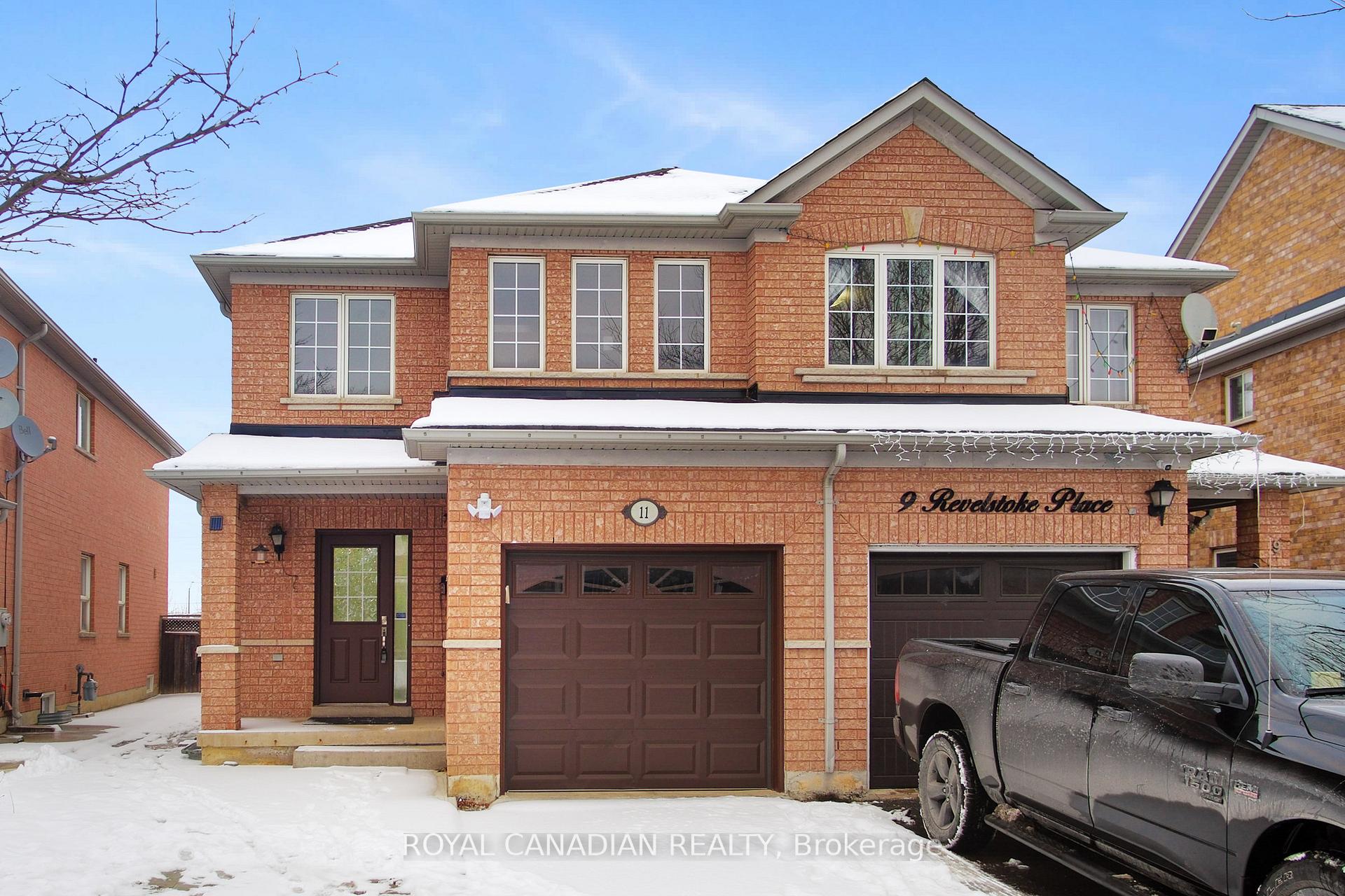 Photo 2 of 11 Revelstoke Place, Brampton, Sandringham-Wellington — HOMEH