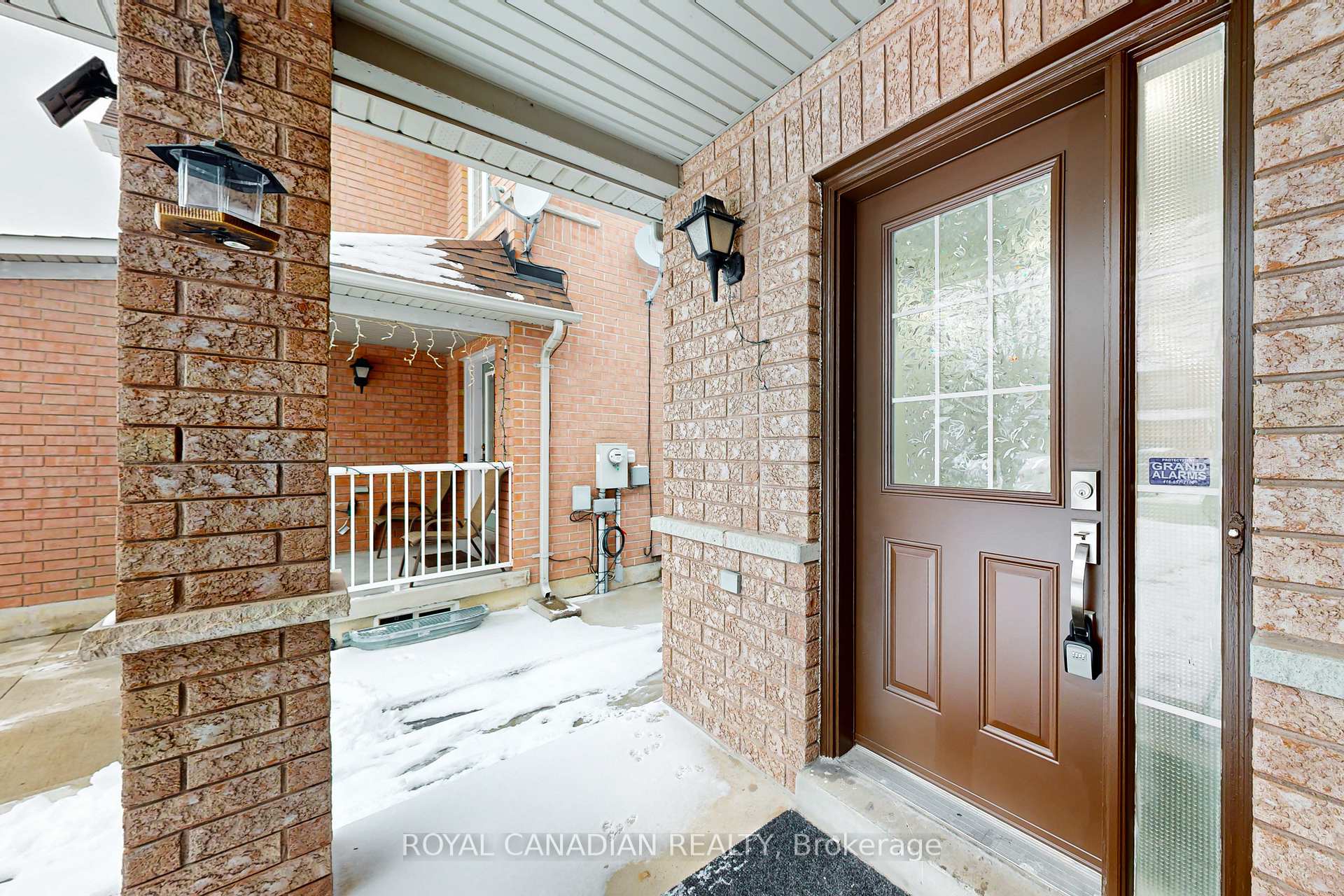 Photo 3 of 11 Revelstoke Place, Brampton, Sandringham-Wellington — HOMEH
