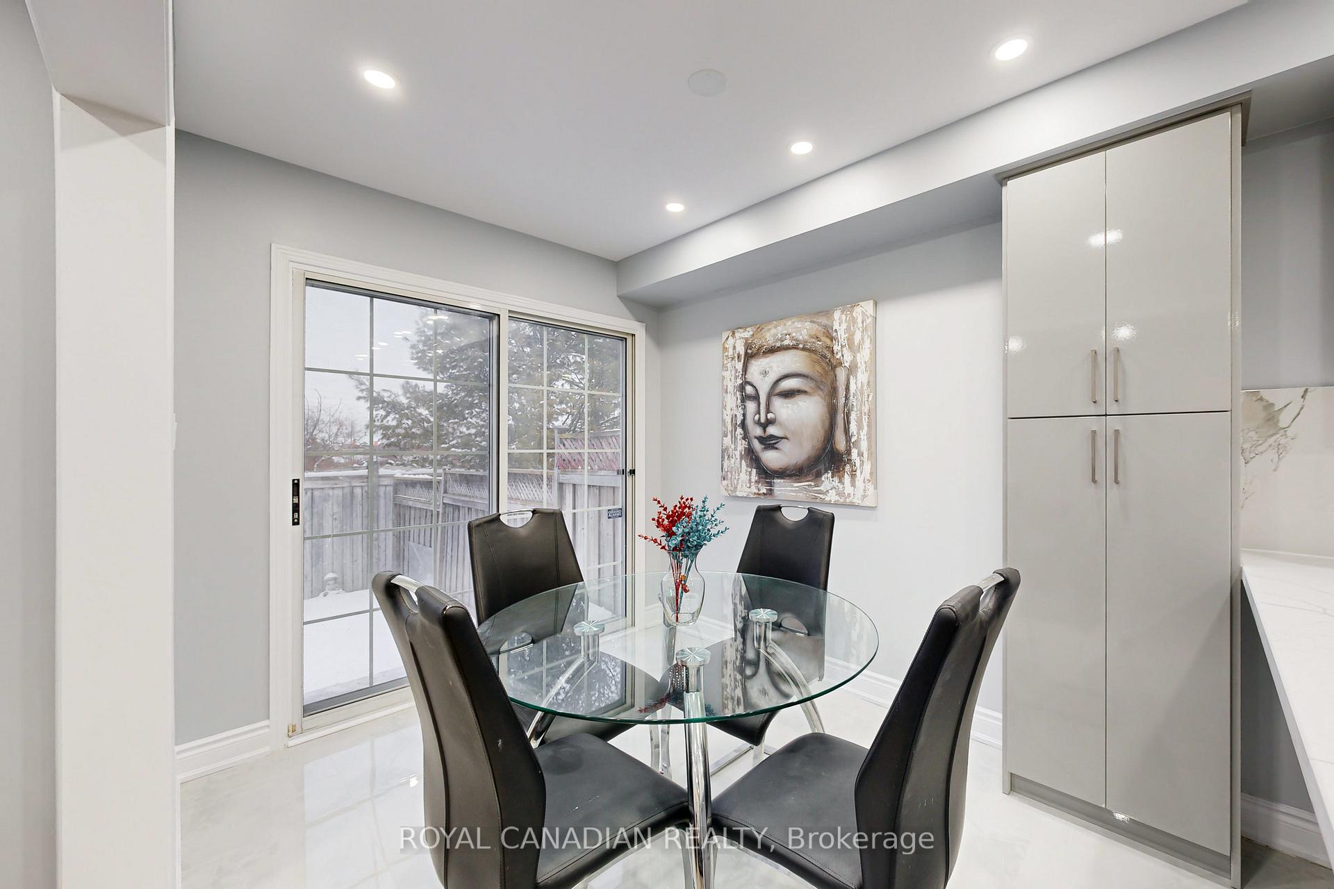 Photo 15 of 11 Revelstoke Place, Brampton, Sandringham-Wellington — HOMEH