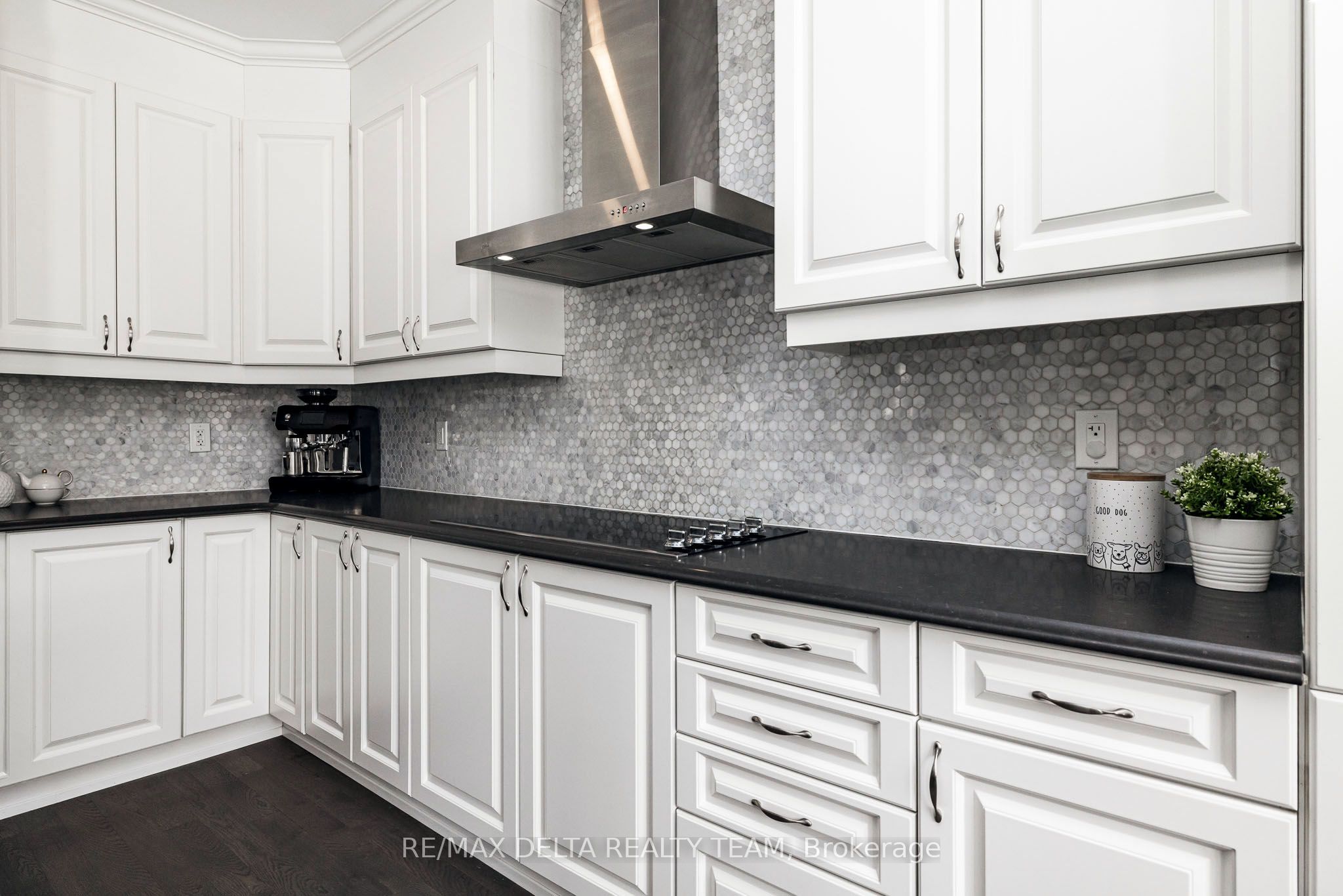 Photo 52 of 199 Bartonia Circle, Ottawa, Avalon West — HOMEH