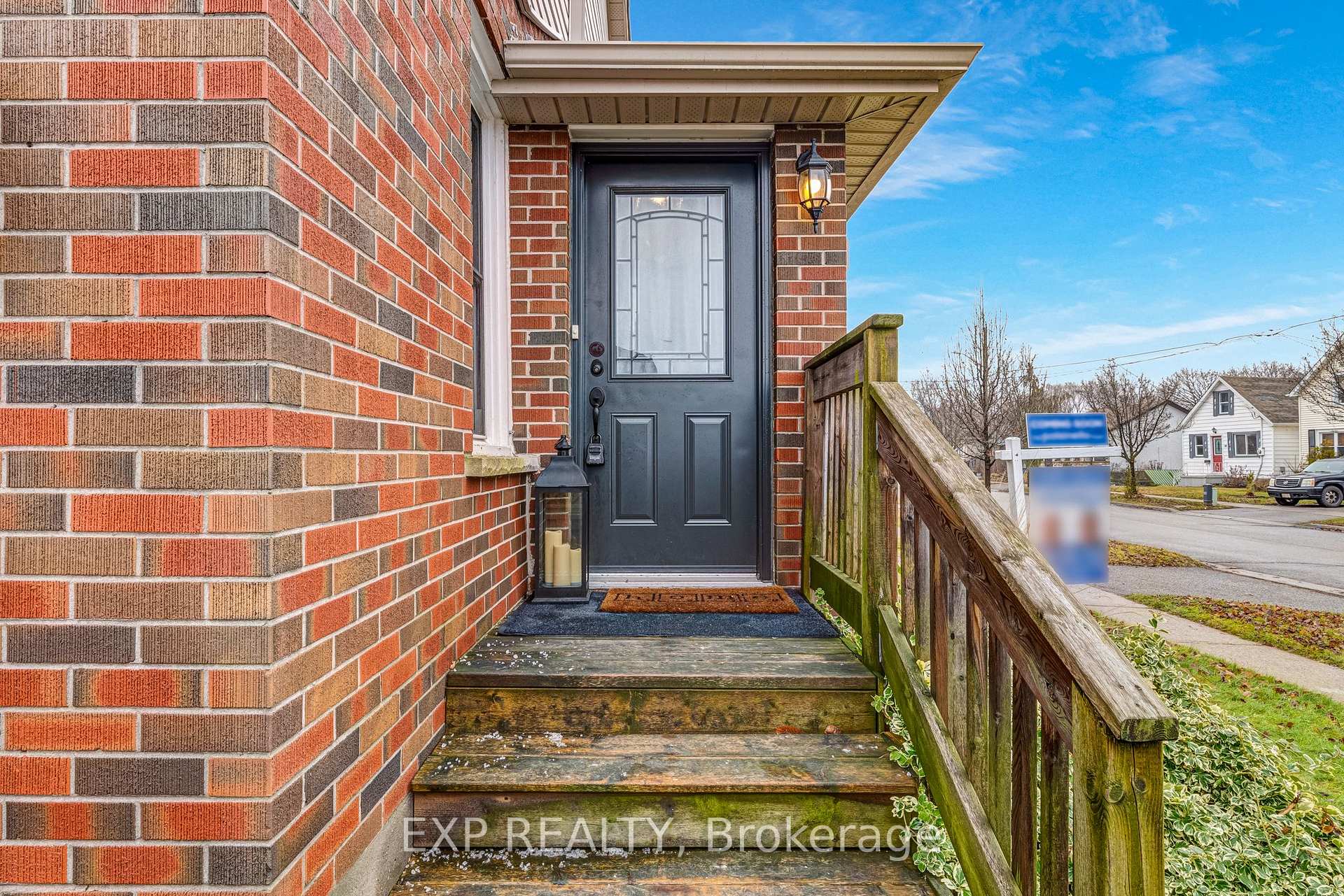 Photo 2 of 215 Tresane Street, Oshawa, Vanier — HOMEH
