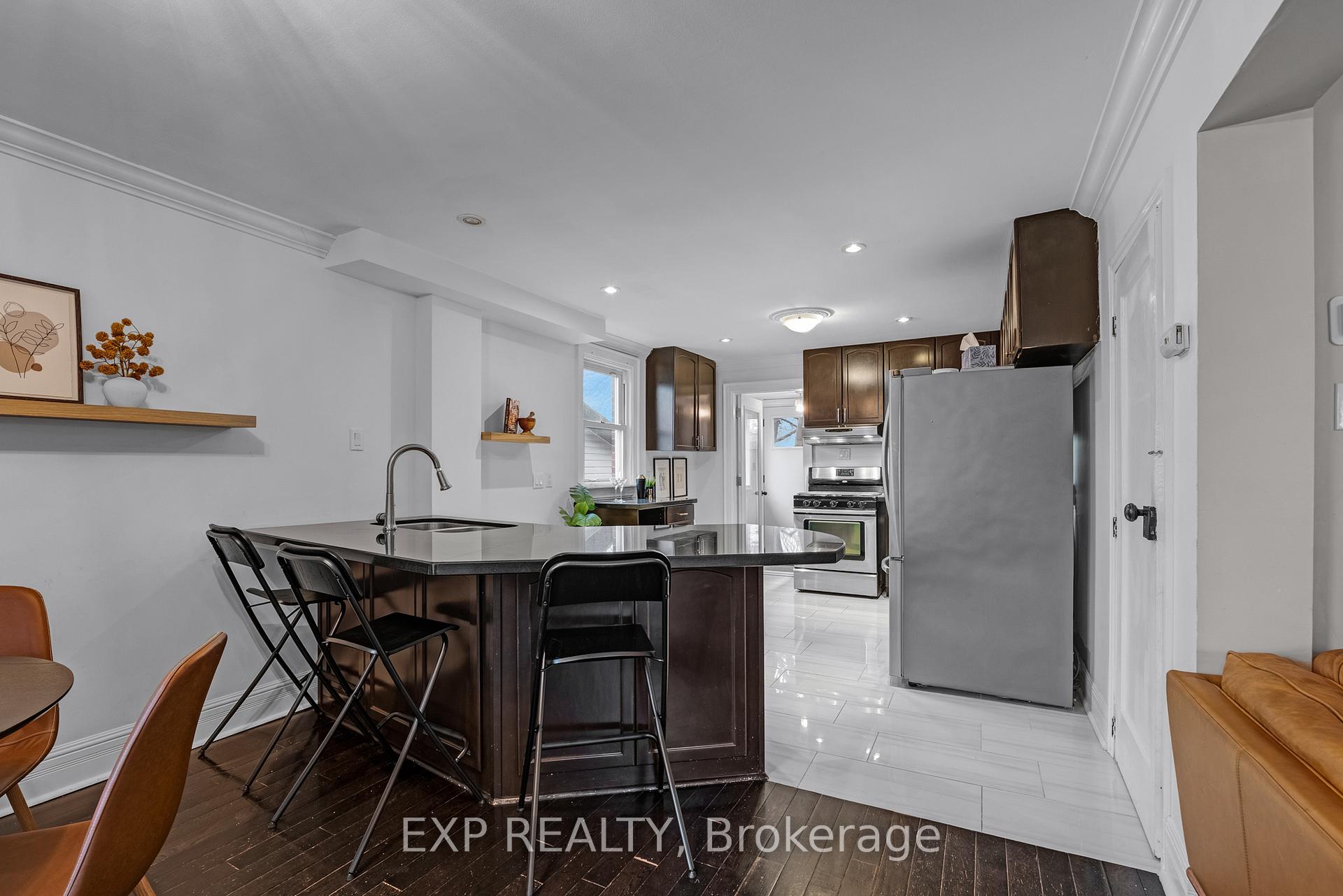 Photo 7 of 215 Tresane Street, Oshawa, Vanier — HOMEH