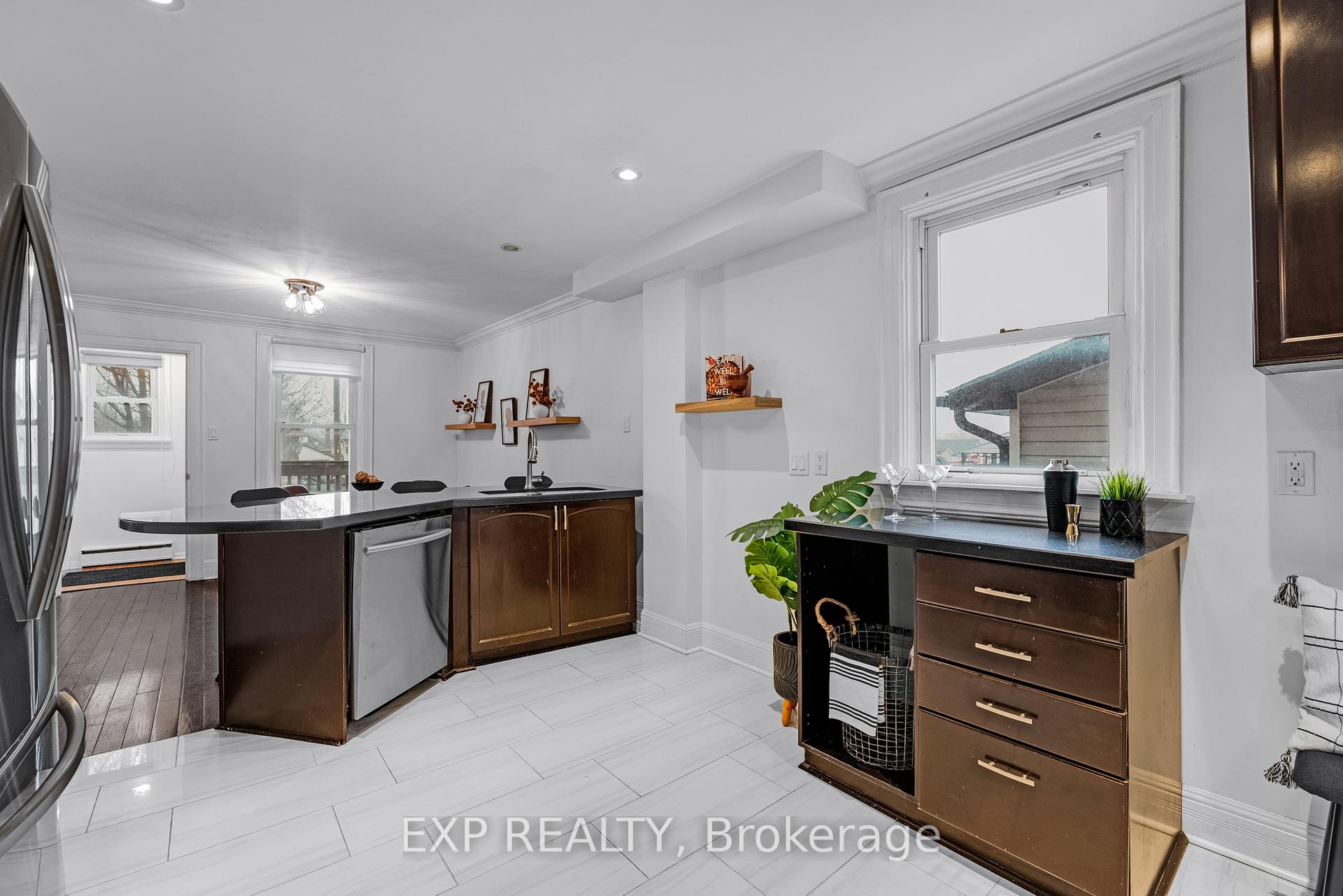 Photo 8 of 215 Tresane Street, Oshawa, Vanier — HOMEH