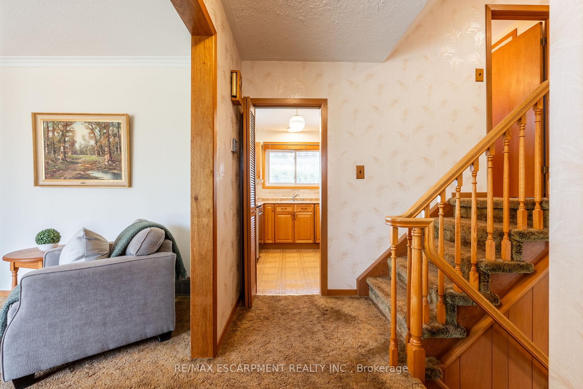 Photo 5 of 5160 Mulberry Drive, Burlington, Appleby — HOMEH