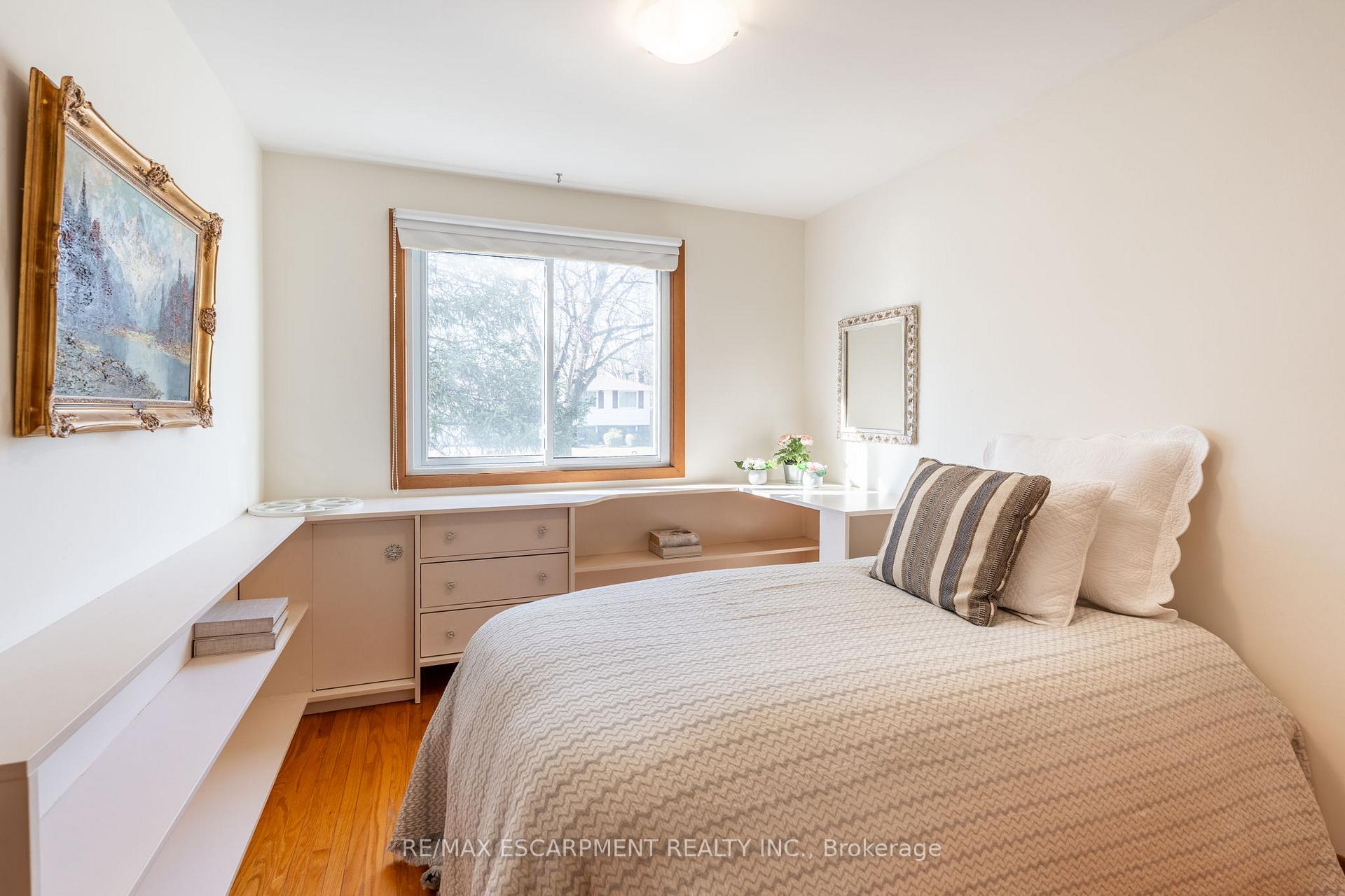 Photo 23 of 5160 Mulberry Drive, Burlington, Appleby — HOMEH