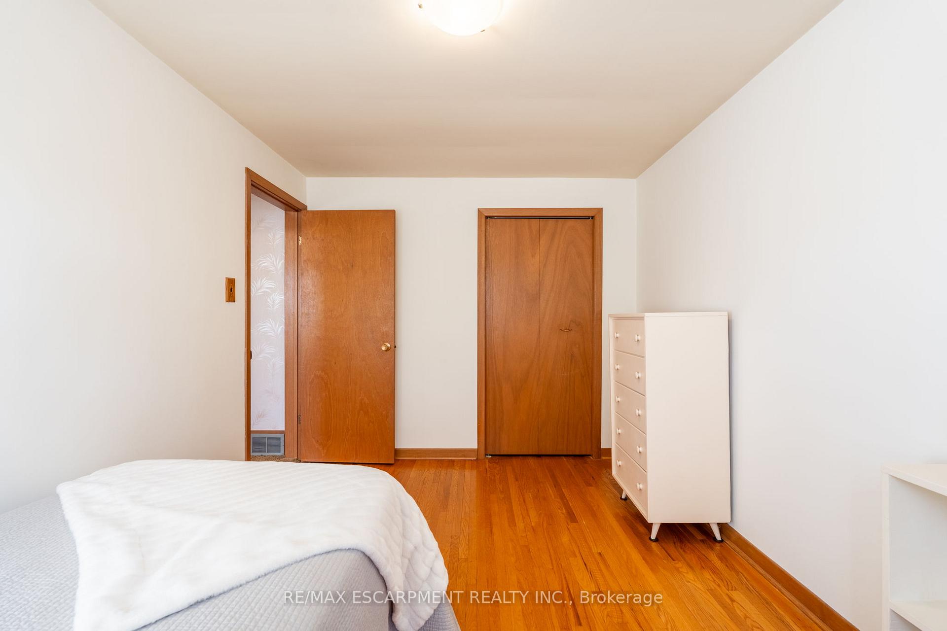 Photo 27 of 5160 Mulberry Drive, Burlington, Appleby — HOMEH