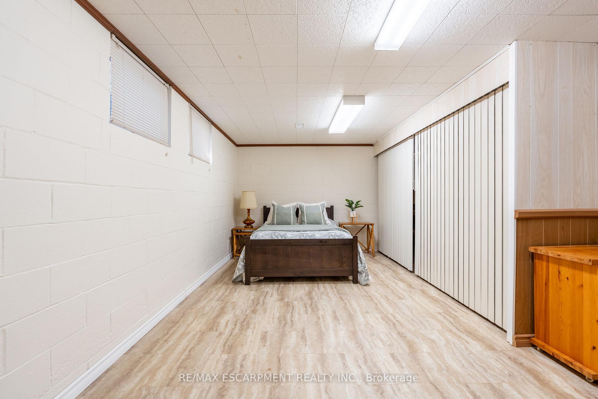 Photo 35 of 5160 Mulberry Drive, Burlington, Appleby — HOMEH