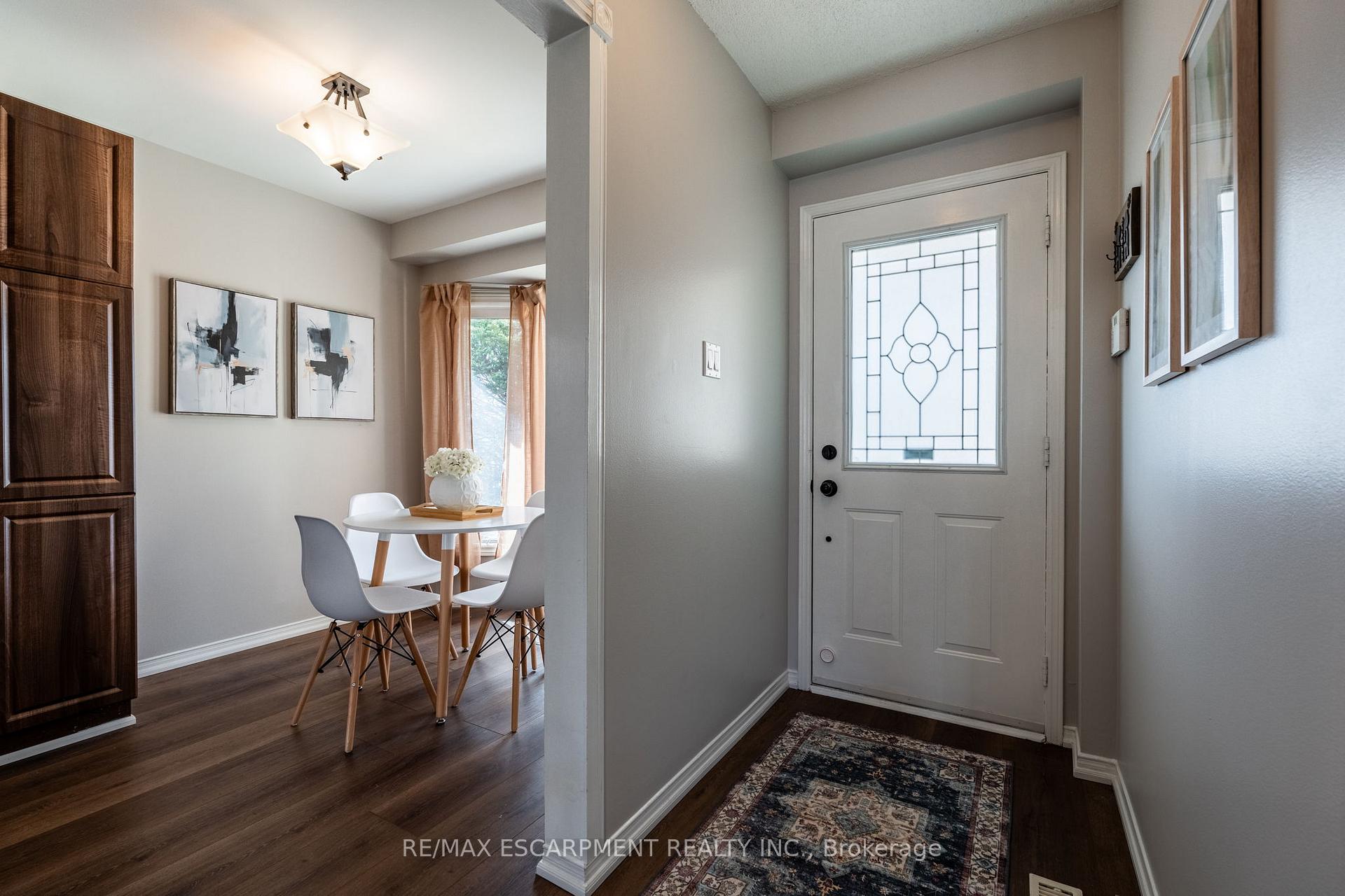 Photo 2 of 3367 Cardiff Crescent, Burlington, Headon — HOMEH