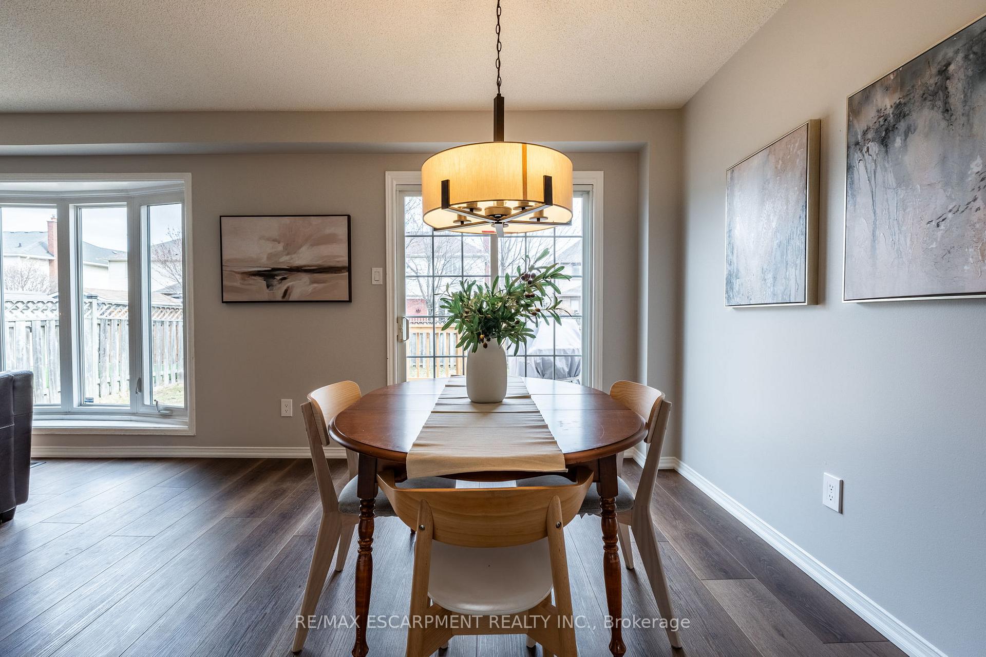 Photo 7 of 3367 Cardiff Crescent, Burlington, Headon — HOMEH