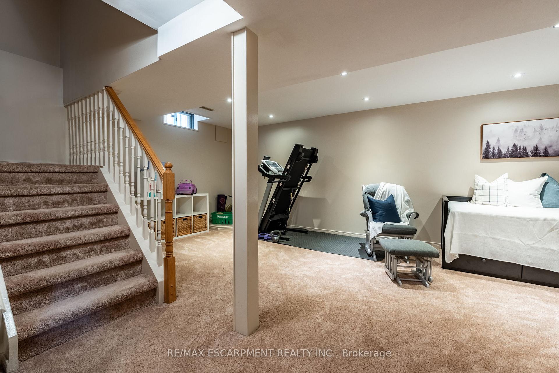 Photo 19 of 3367 Cardiff Crescent, Burlington, Headon — HOMEH